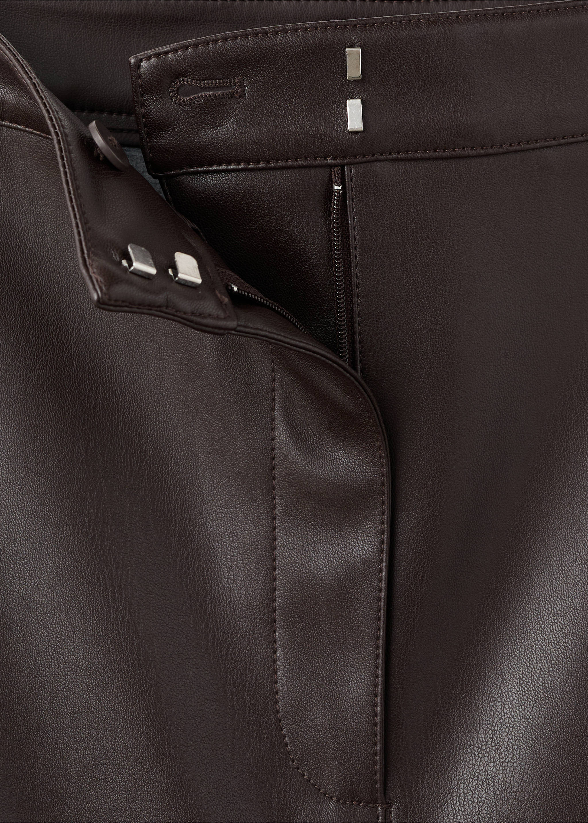 Faux-leather pencil skirt - Details of the article 8, Chocolate. Ref: 17075975-00.