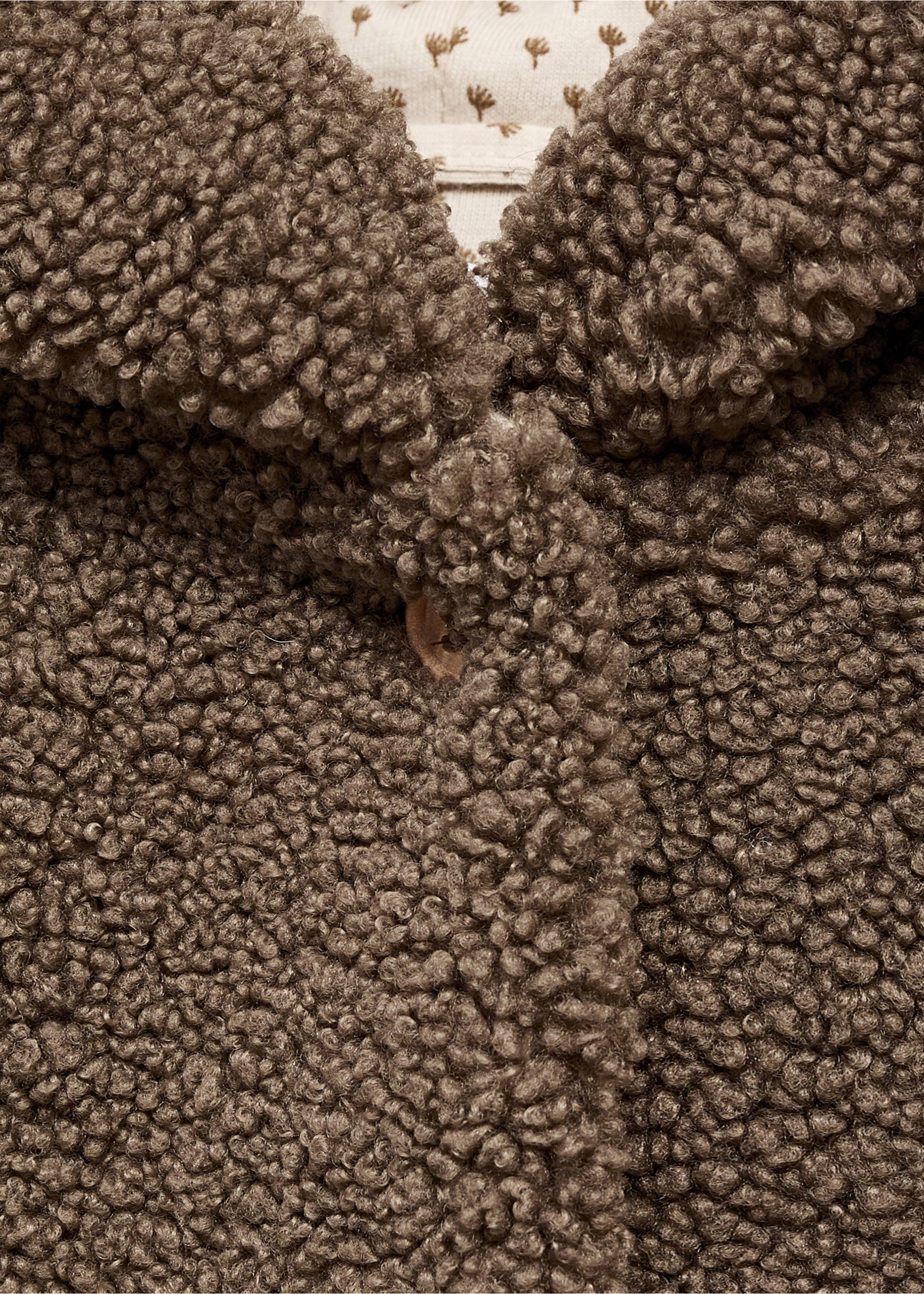 Teddy bear coat with hood and ears - Details of the article 8, Chocolate. Ref: 17075977-00.