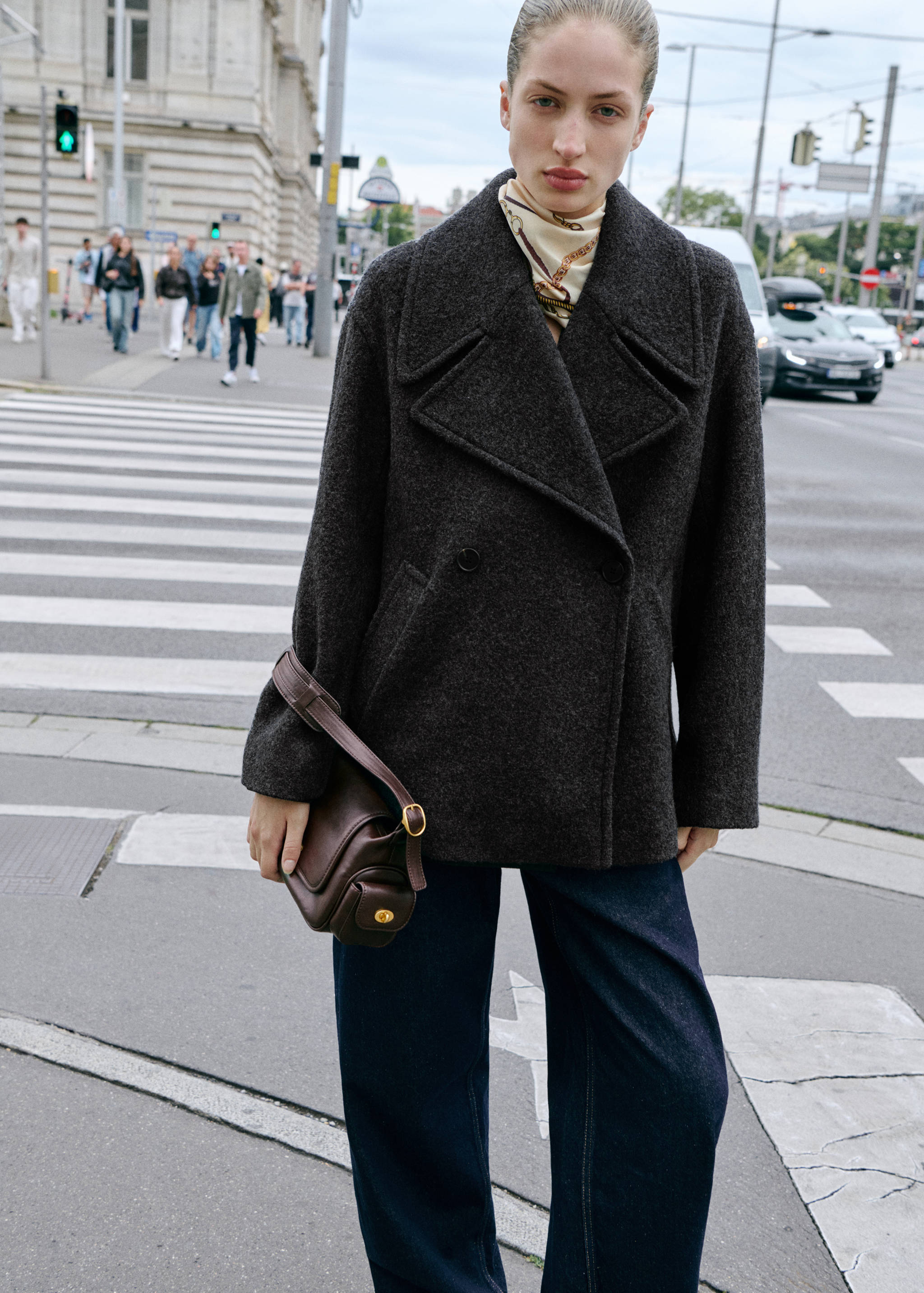 Calças de ganga barrel com cintura média rinse wash - Plano médio