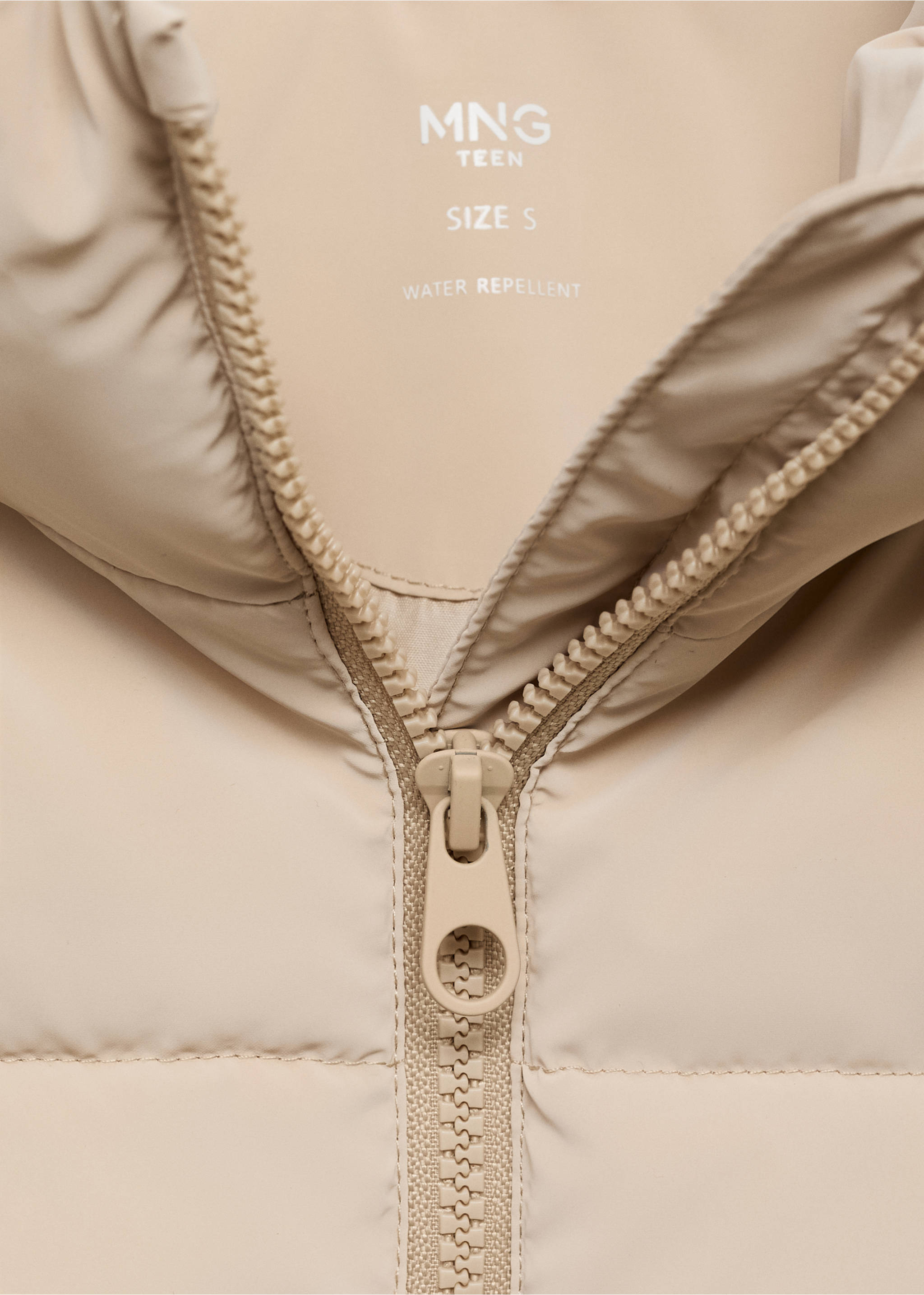 Soft quilted anorak - Details of the article 8, Beige. Ref: 17076325-00.