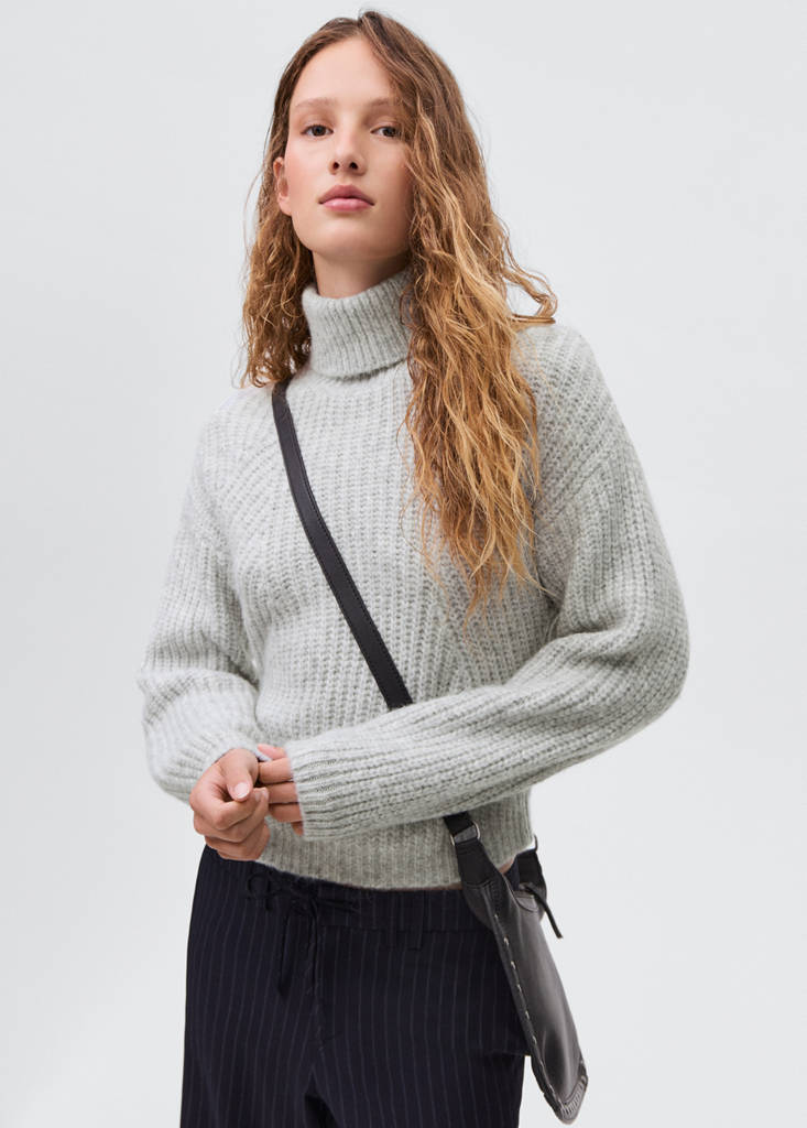 Turtleneck knit sweater — Light Heather Grey