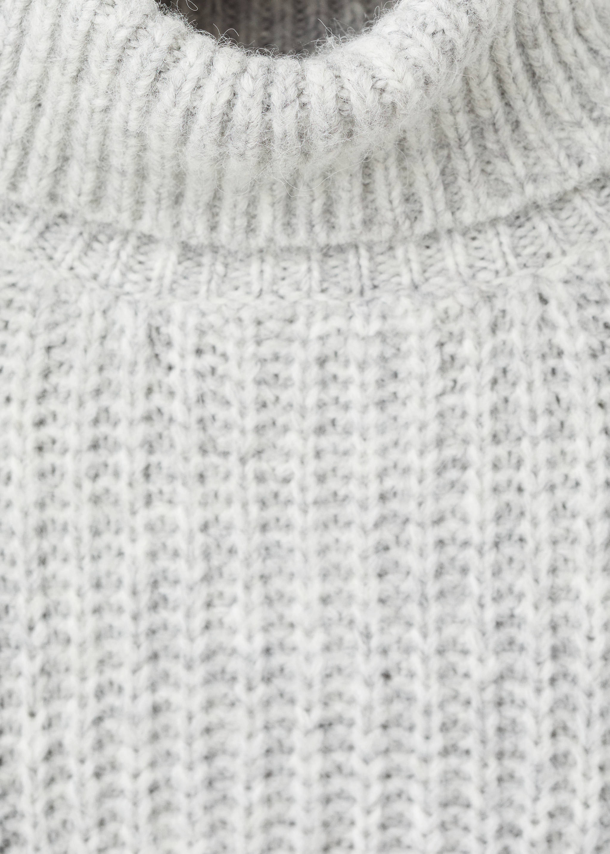 Turtleneck knit sweater - Details of the article 8