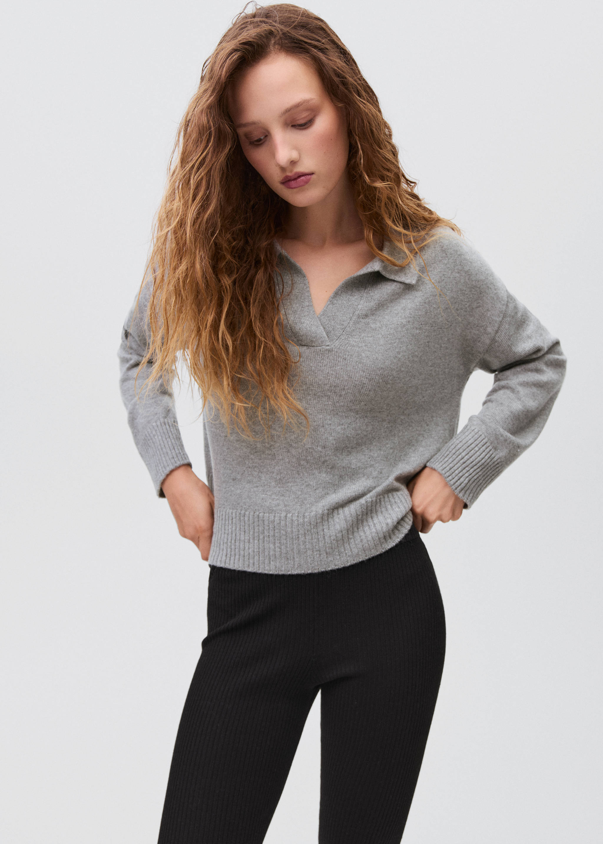 Pantaloni flare reiați - Detaliu al articolului 1