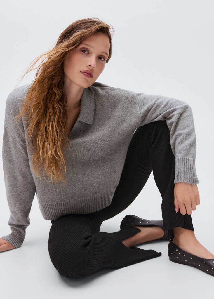 Ribbed flared trousers — Black