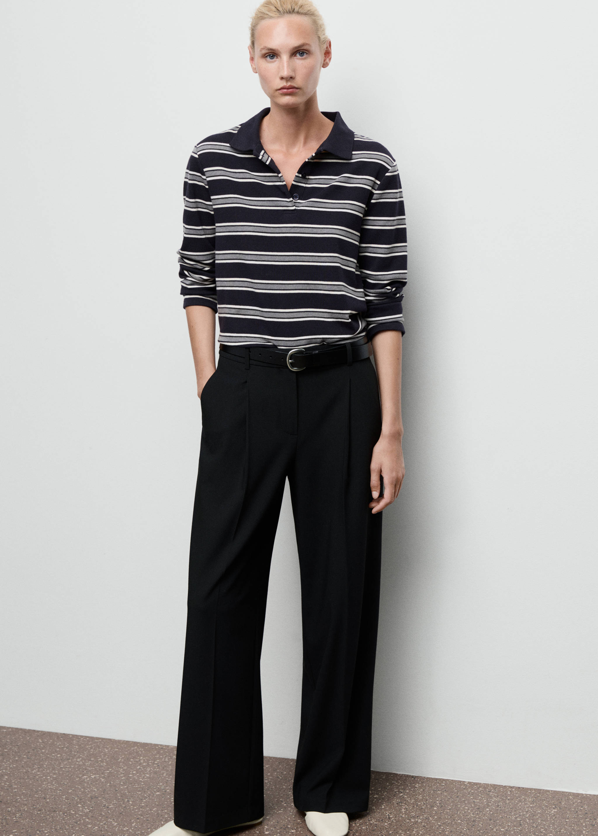 Pleated wide leg trousers - Details of the article 2