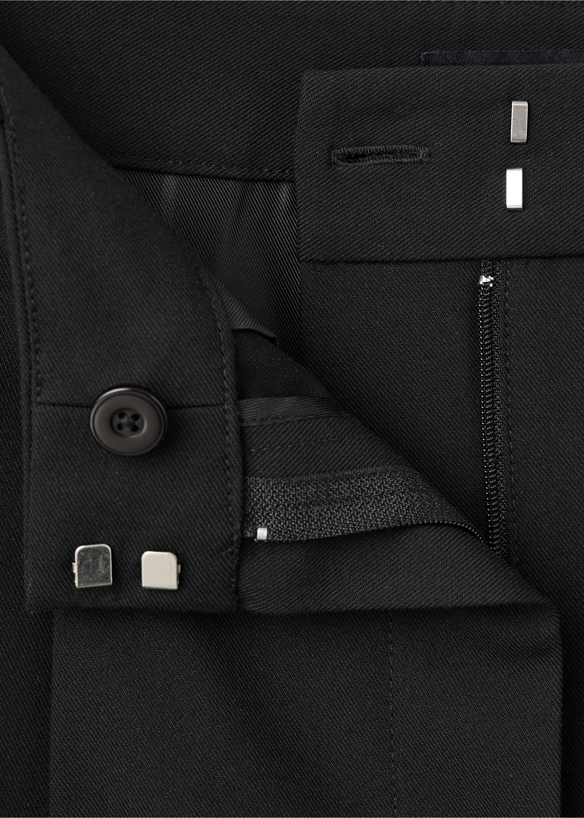 Pleated wide leg trousers - Details of the article 8, Black. Ref: 17076349-00.