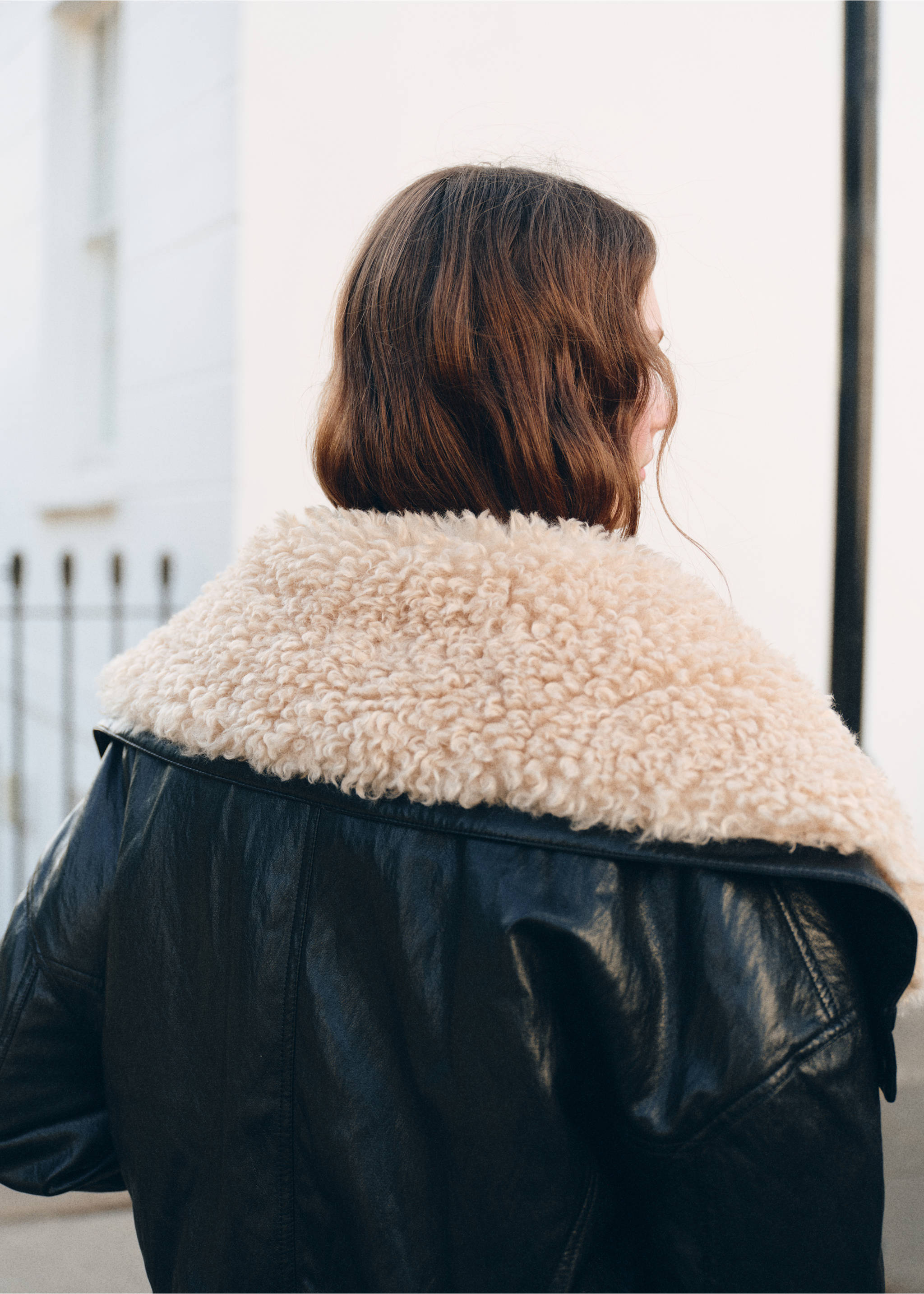 Faux-leather jacket with shearling collar - Details of the article 3, Black. Ref: 17076354-00.