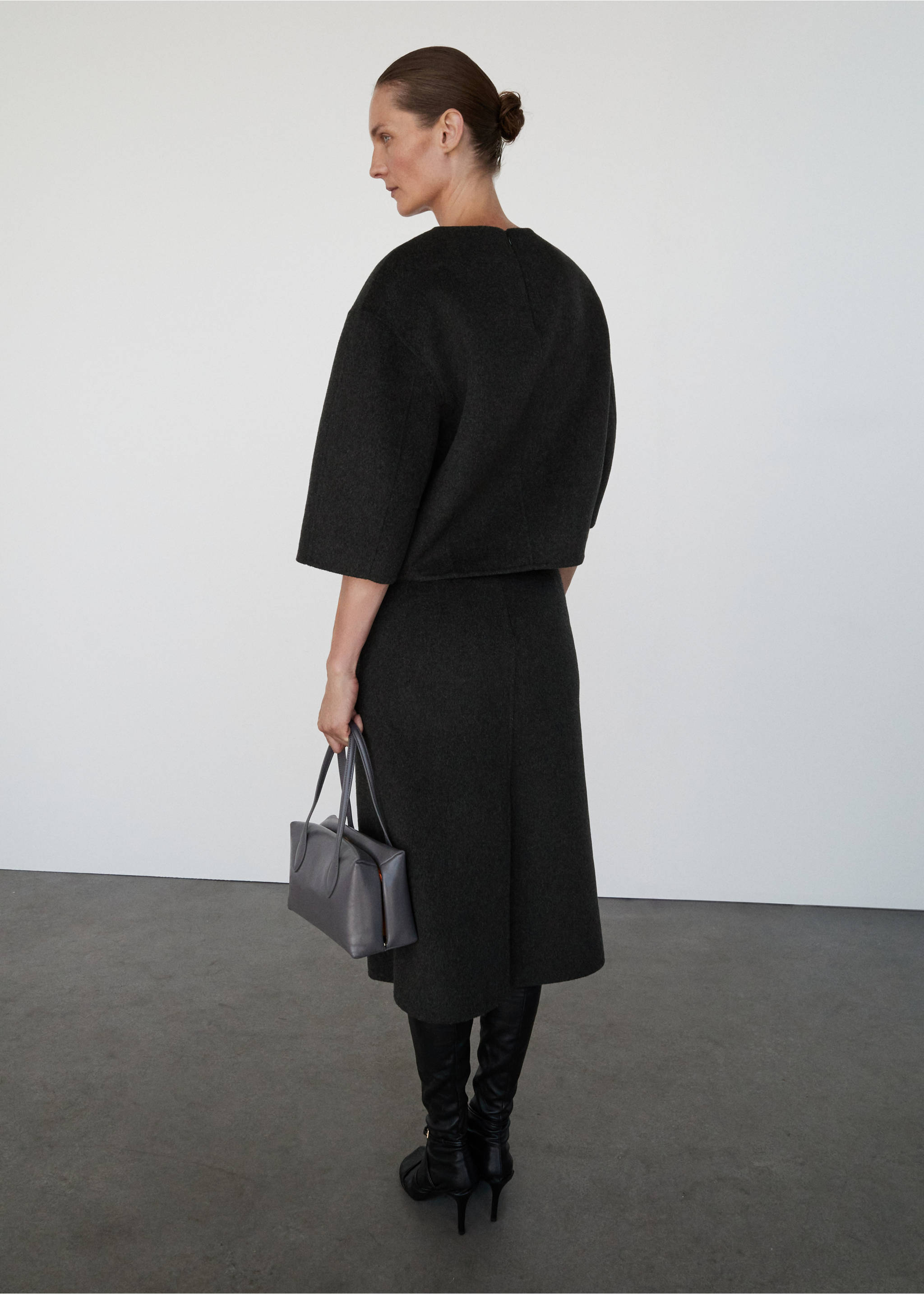 Wool midi-skirt with slit - Reverse of the article, Grey. Ref: 17076356-00.