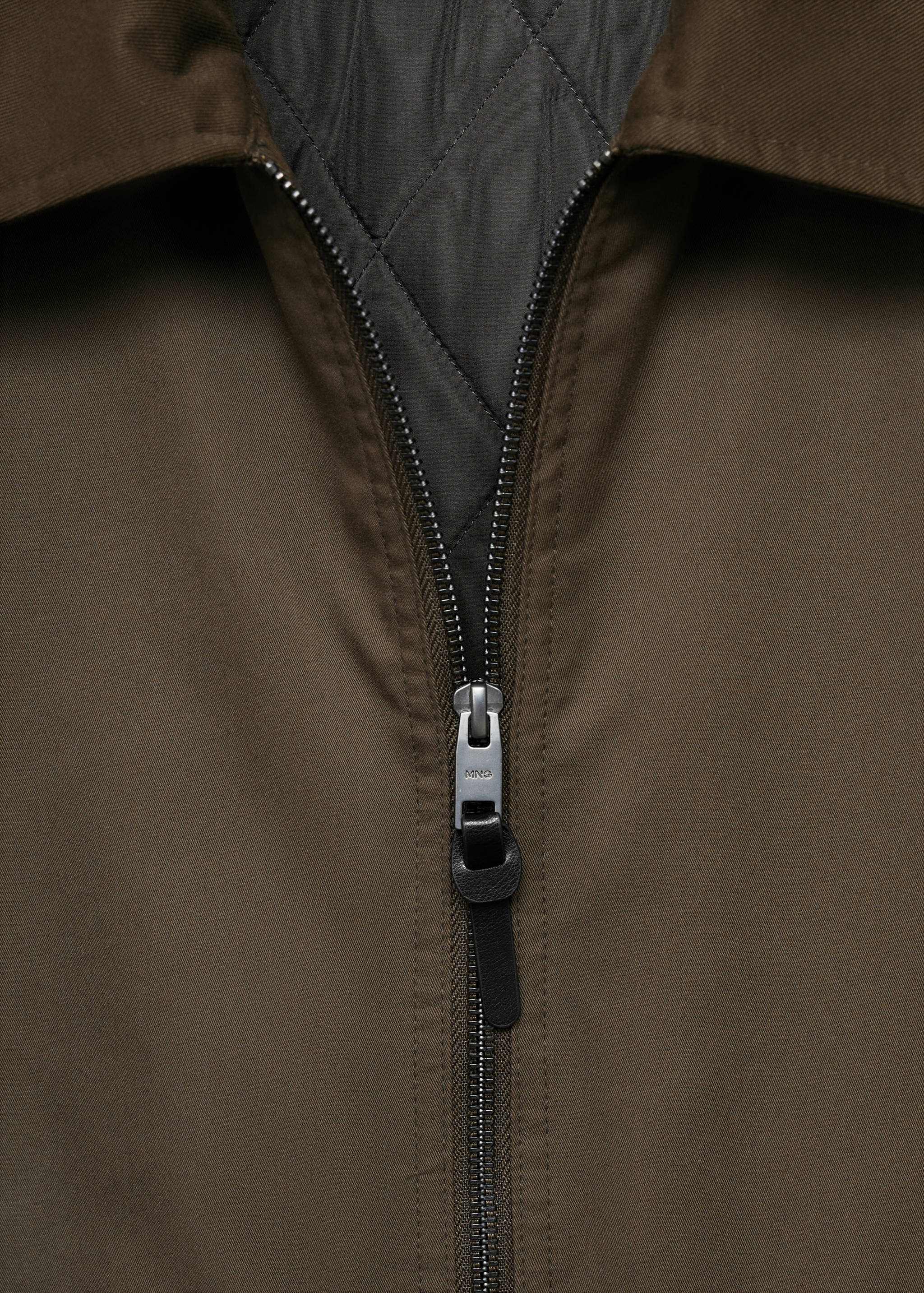 Quilted water repellent jacket - Details of the article 8