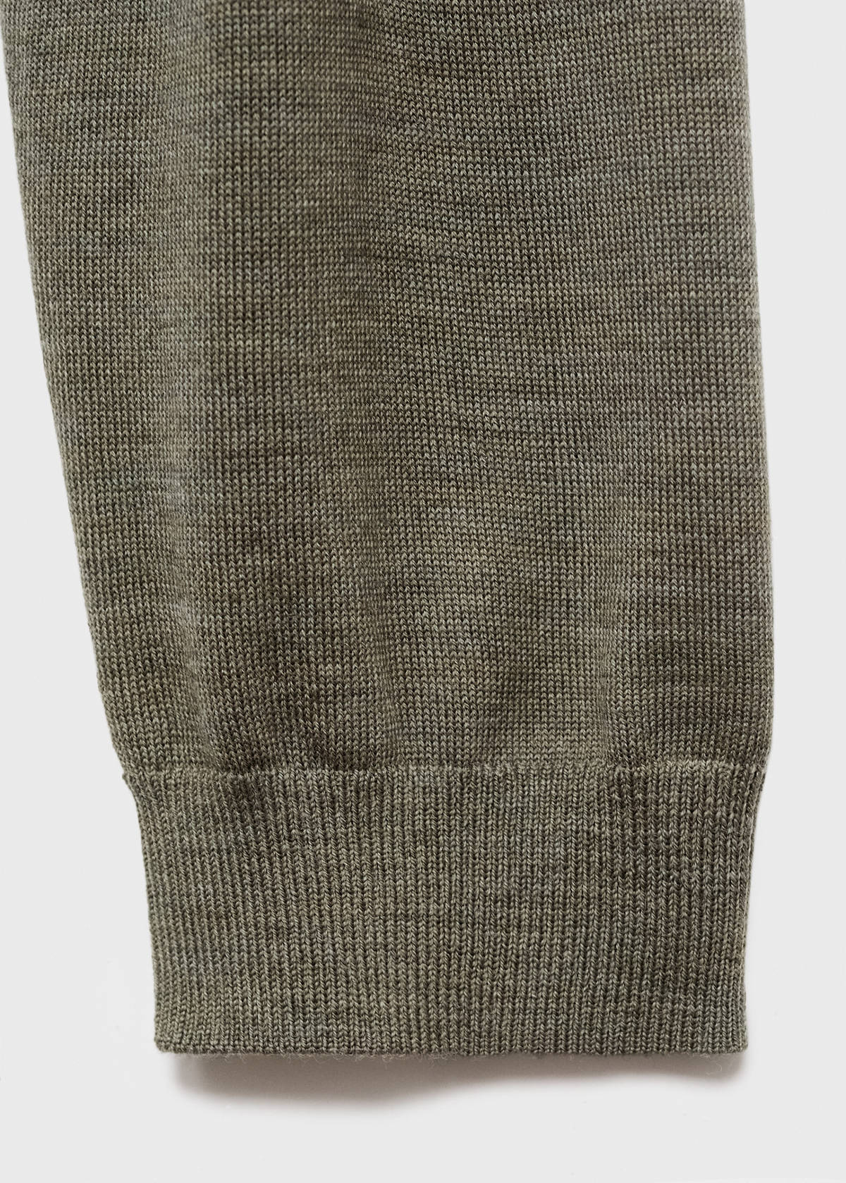 V-neck wool sweater — Green