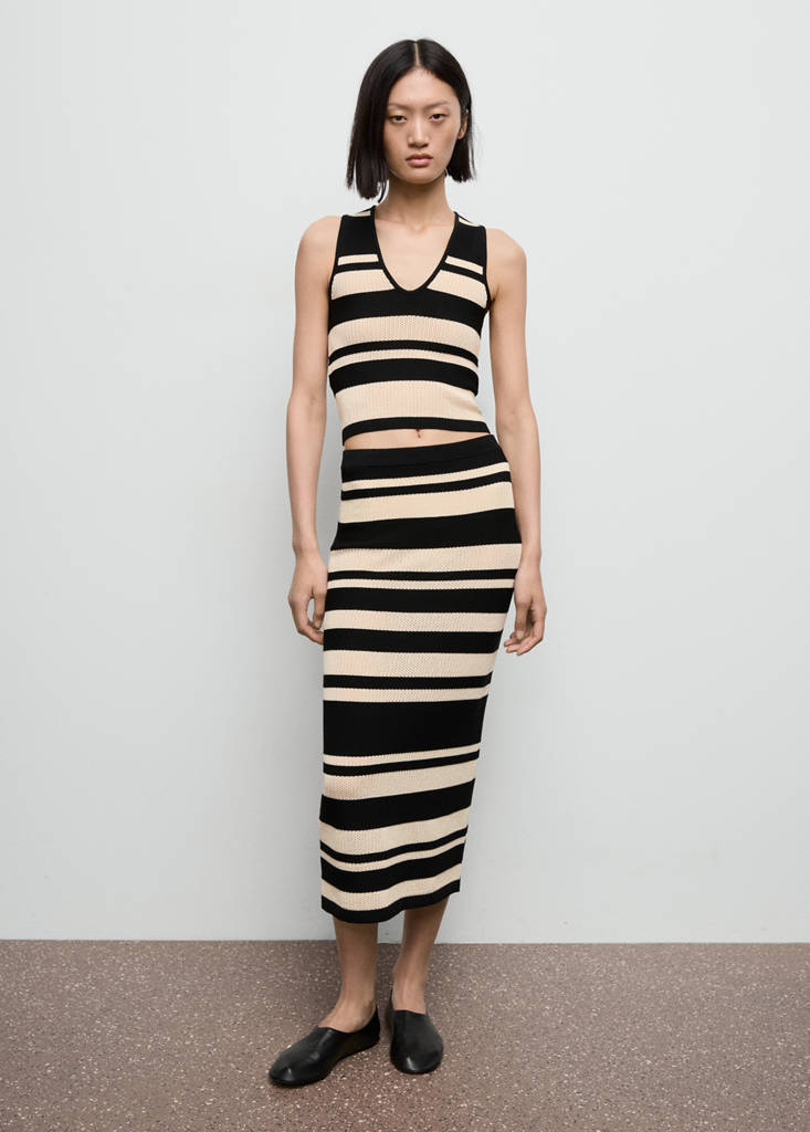 Knitted midi skirt with stripes thumbnail 2