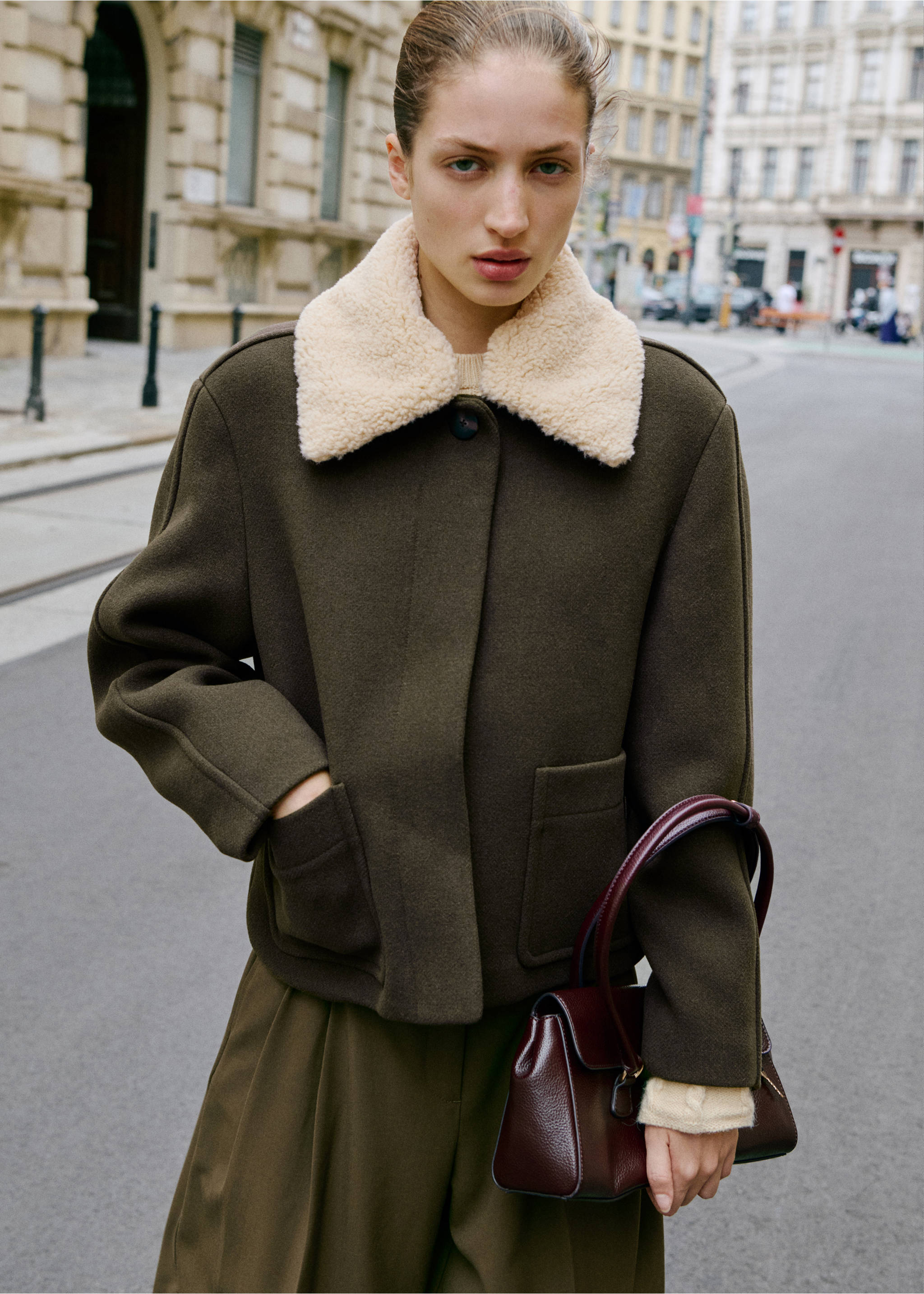 Olive green jacket with a cream faux-shearling collar and patch pockets., Khaki. Ref: 17076735-00.