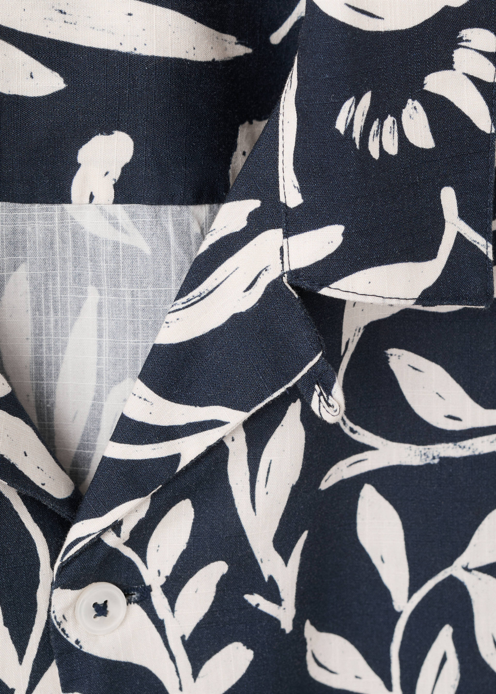 Relaxed-fit printed shirt - Details of the article 8