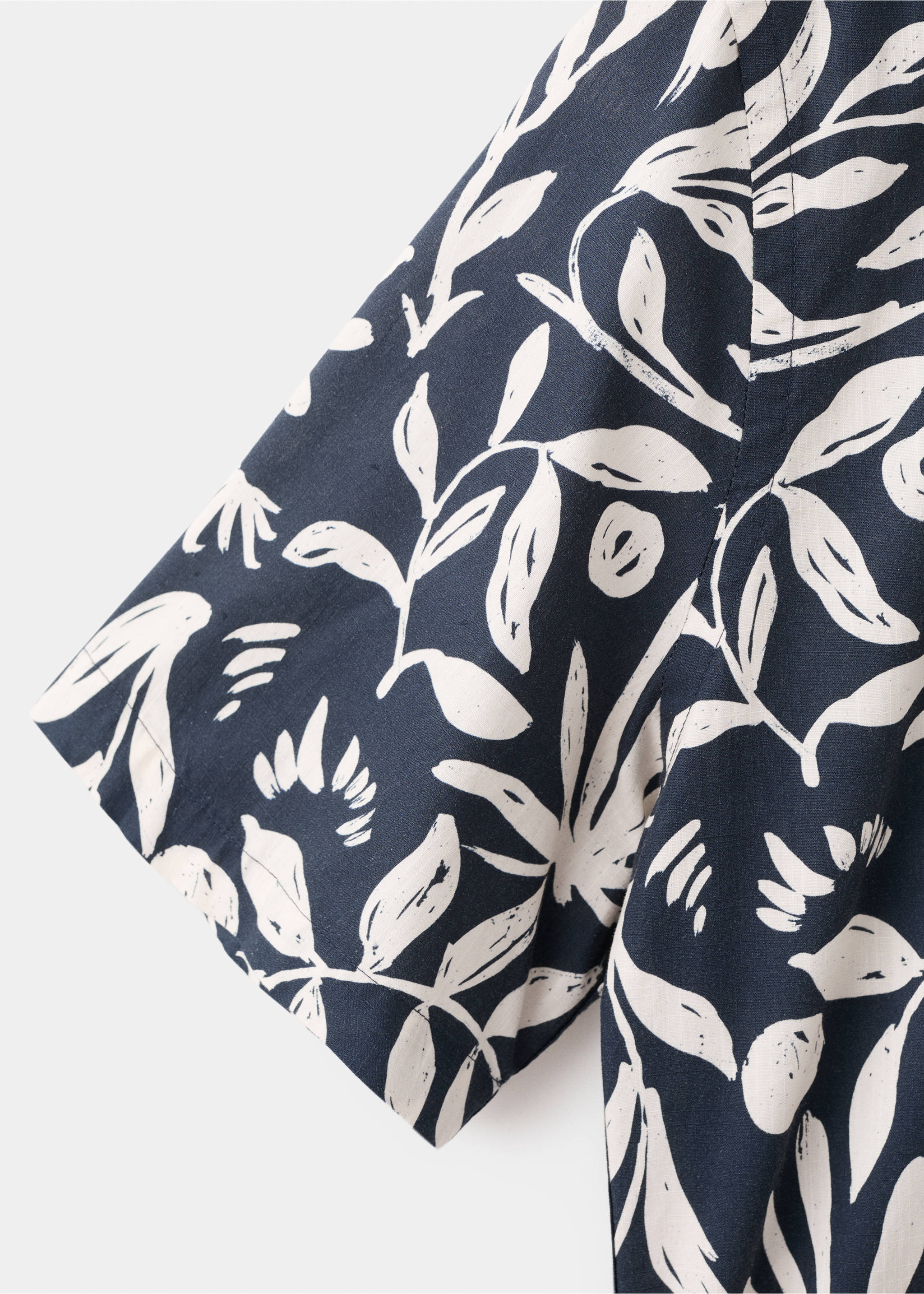 Relaxed-fit printed shirt - Details of the article 0, Indigo Blue. Ref: 17076739-00.