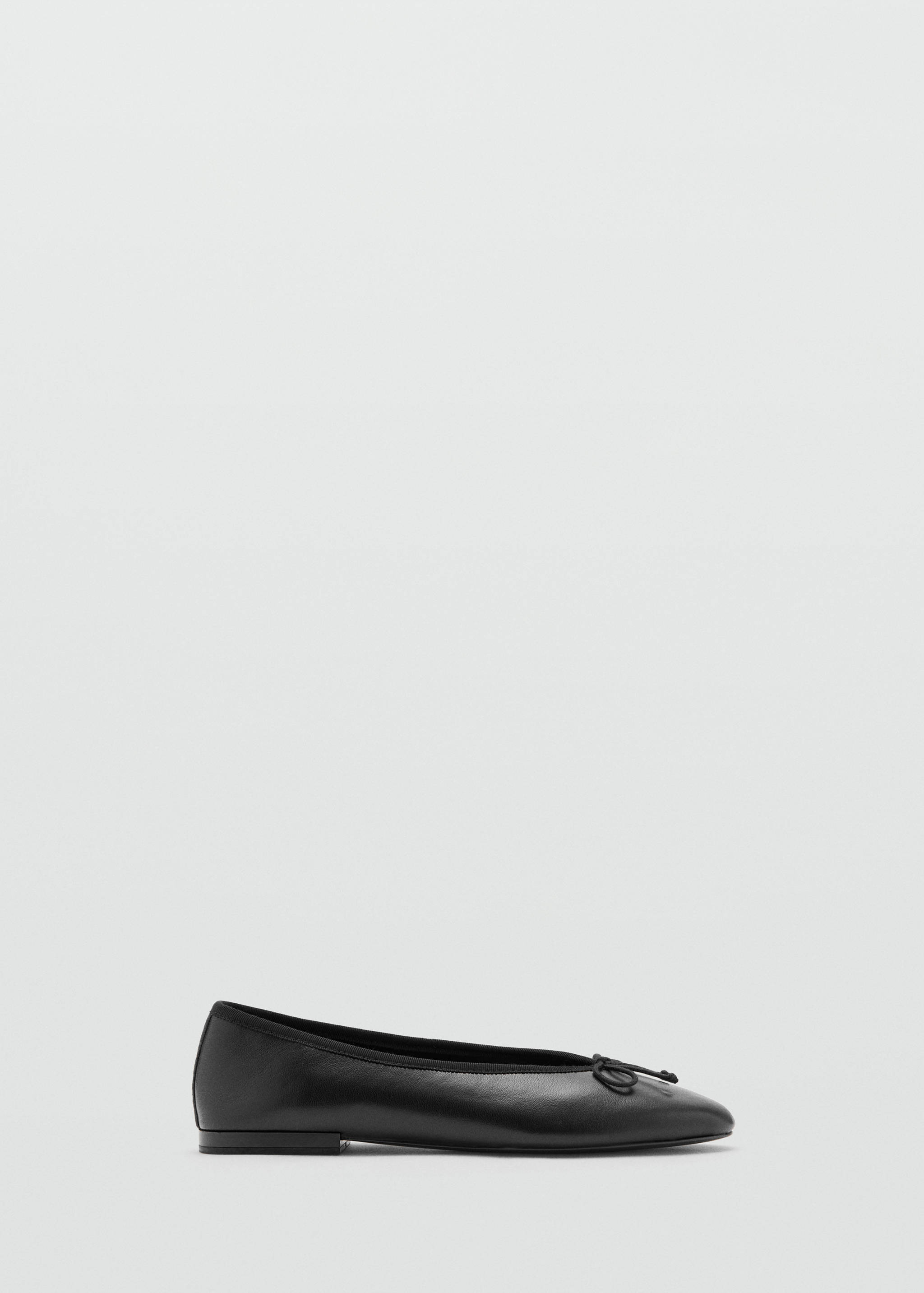 Leather ballet flats with bow - Article without model