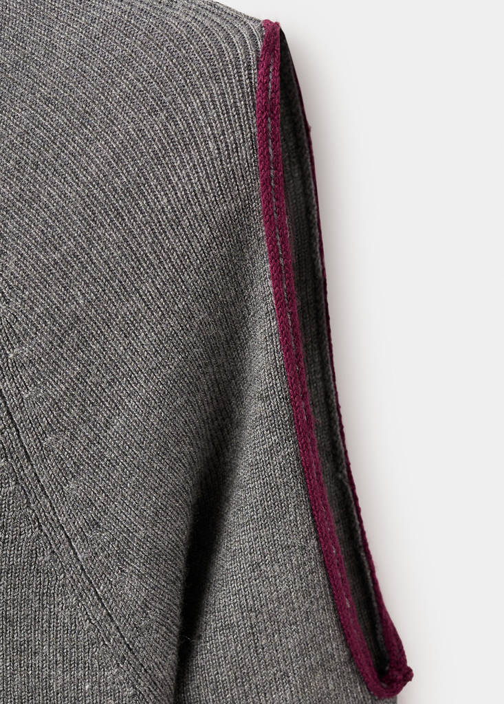 Knitted sweater with cut-out — Medium Heather Grey