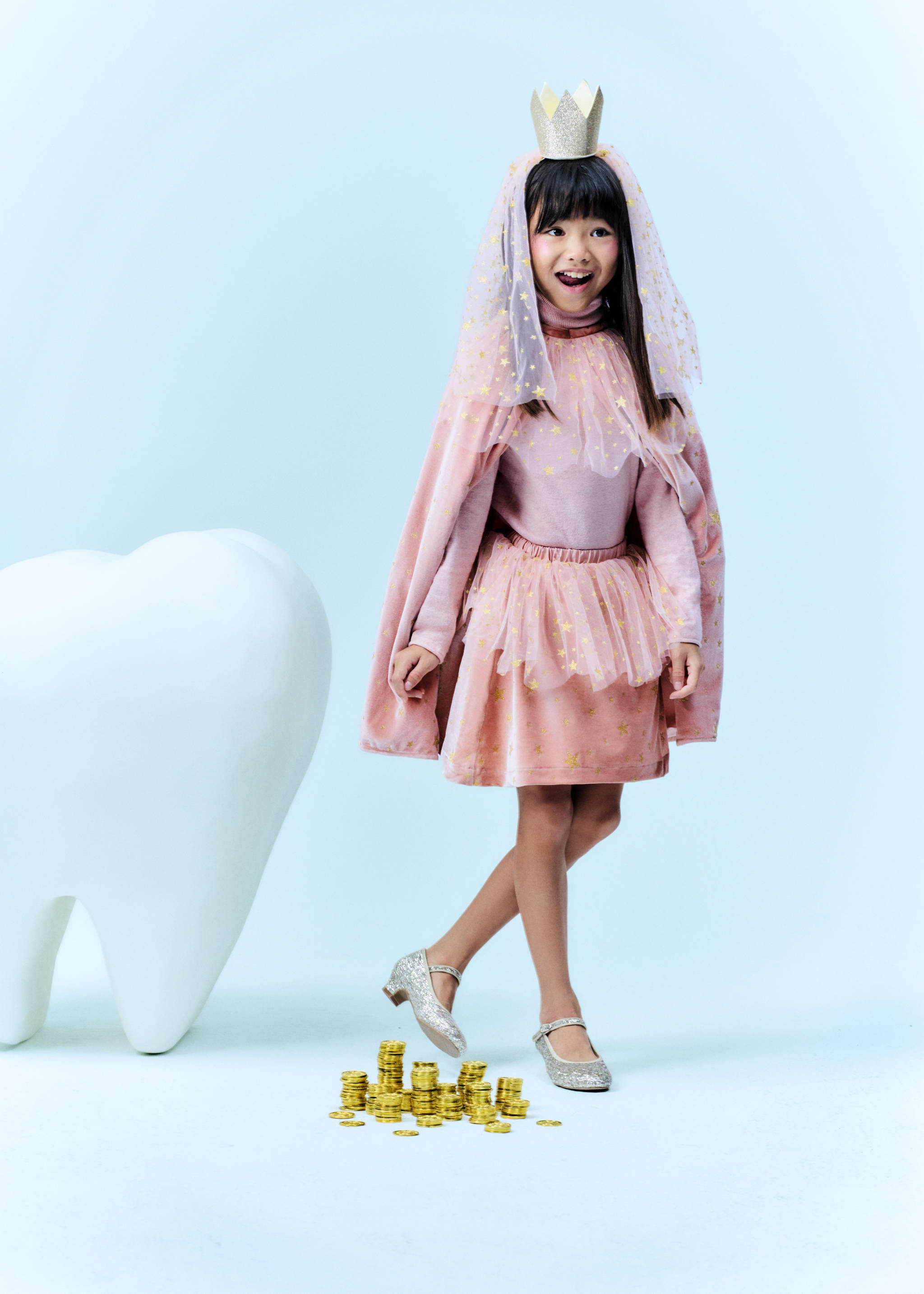 Tulle cape with glitter stars - Details of the article 8