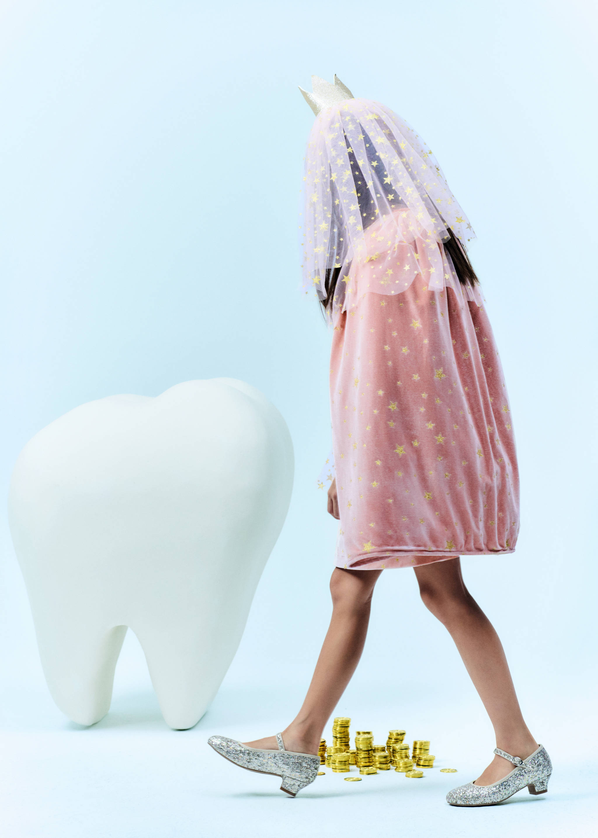 Tulle cape with glitter stars - Details of the article 5