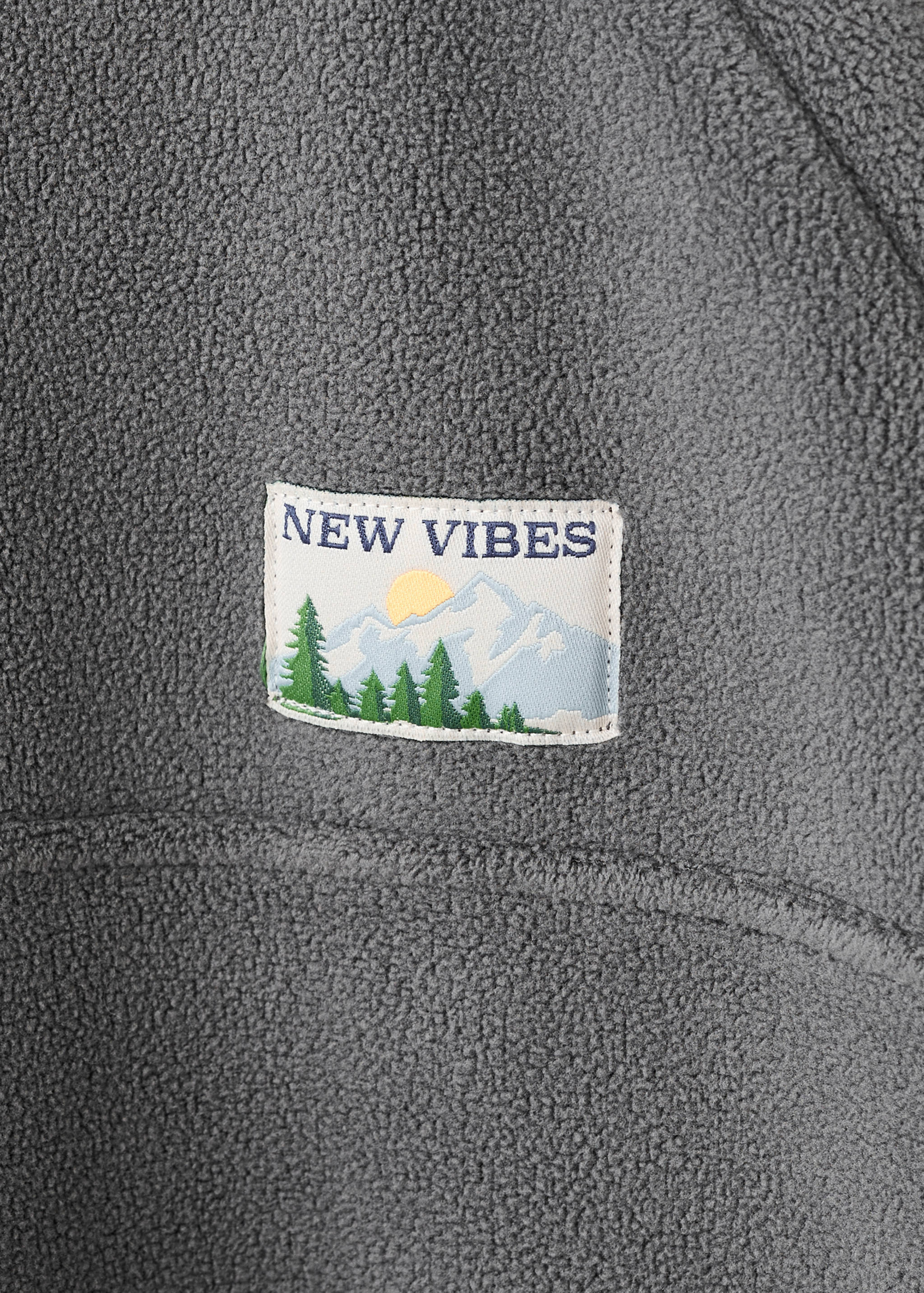 بلوزة قطبية برقبة بيركنز - تفاصيل المنتج 8