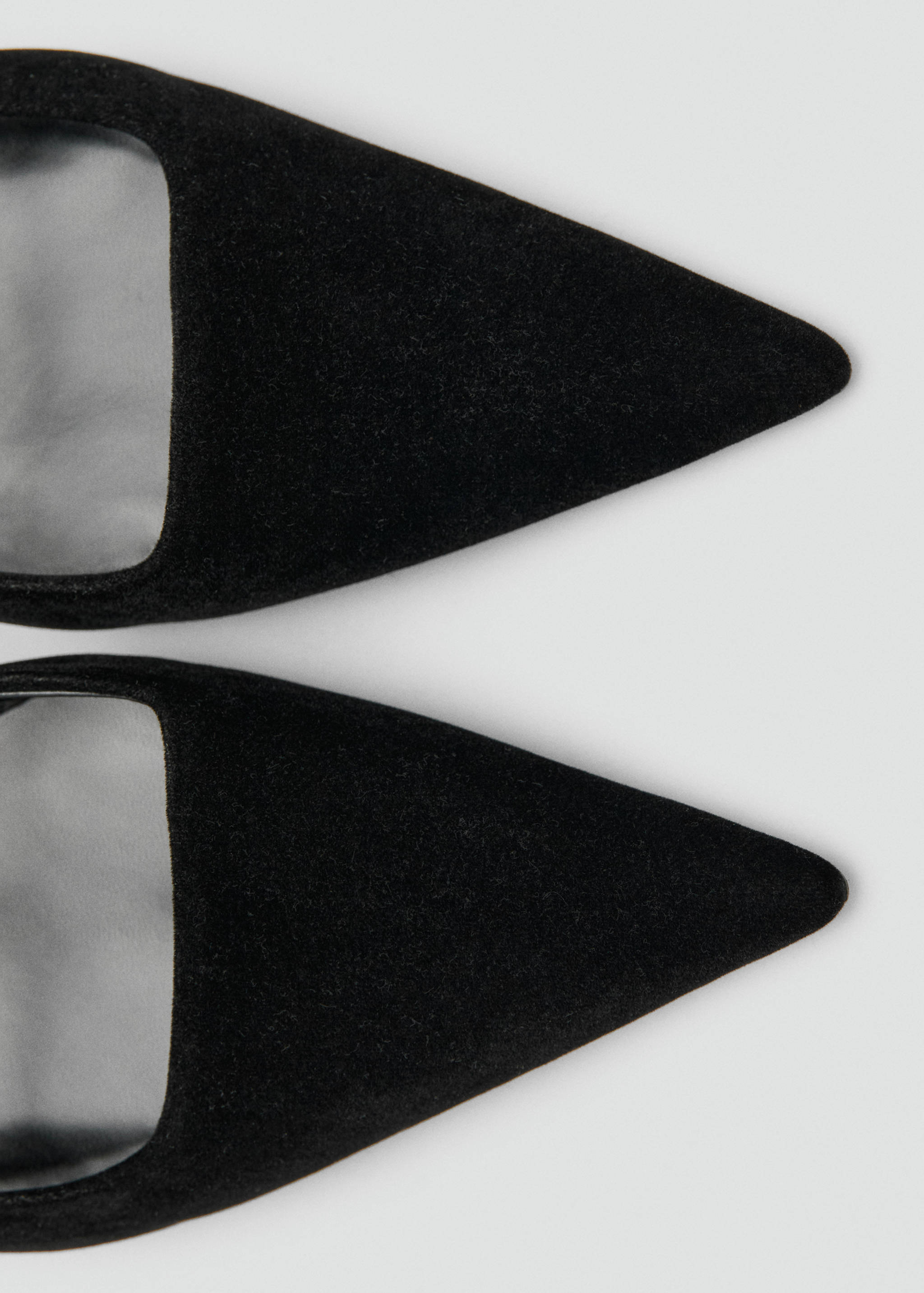 Velvet heeled shoes - Details of the article 2