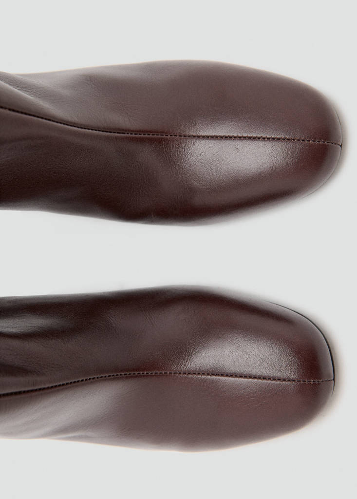 Heeled leather boots — Burgundy