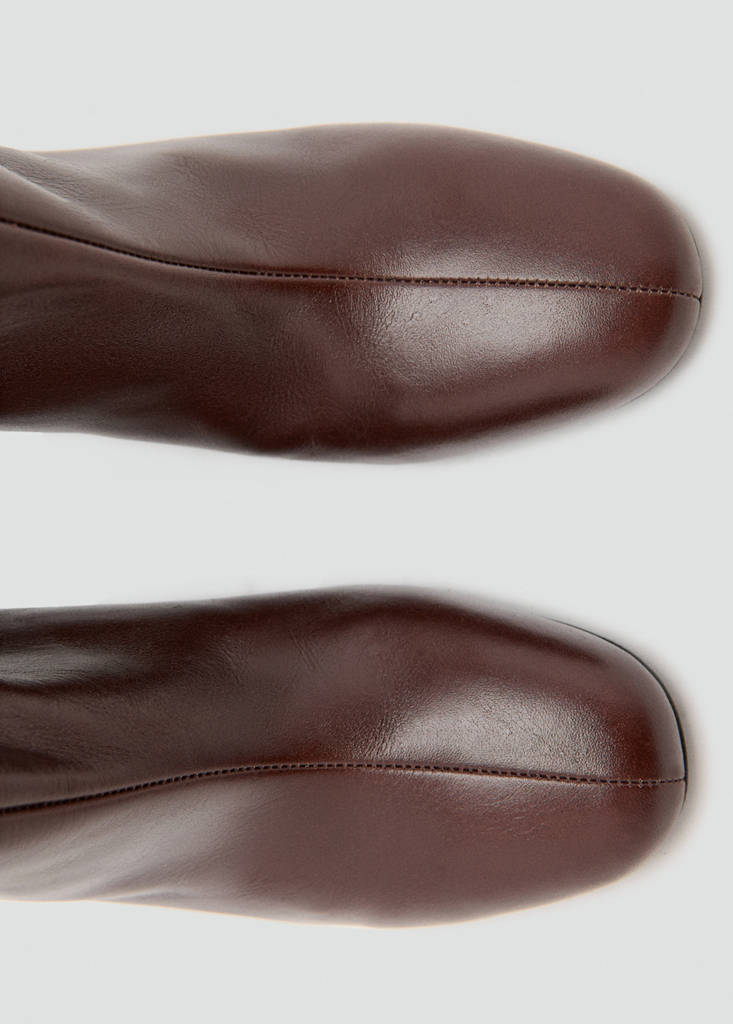 Heeled leather boots — Burgundy