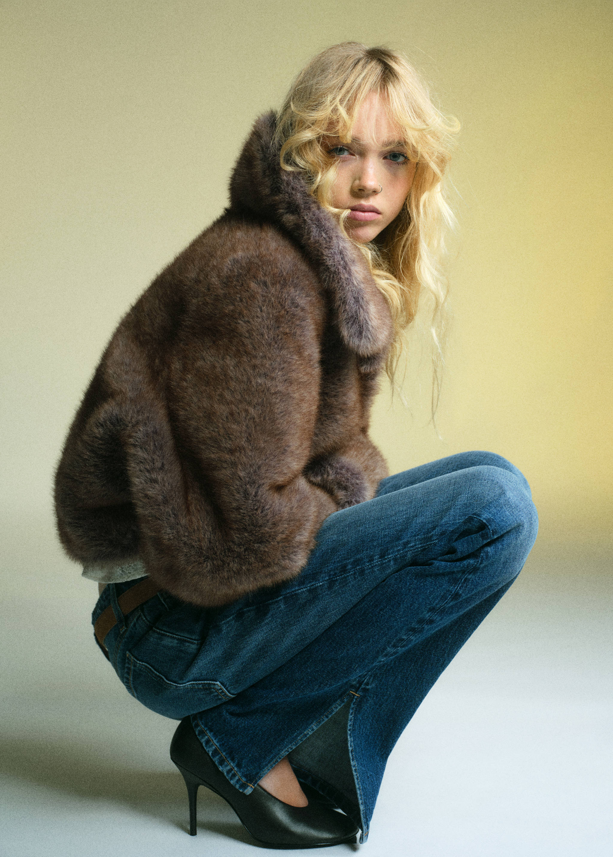 Chaqueta crop efecto pelo - Detalle del artículo 2