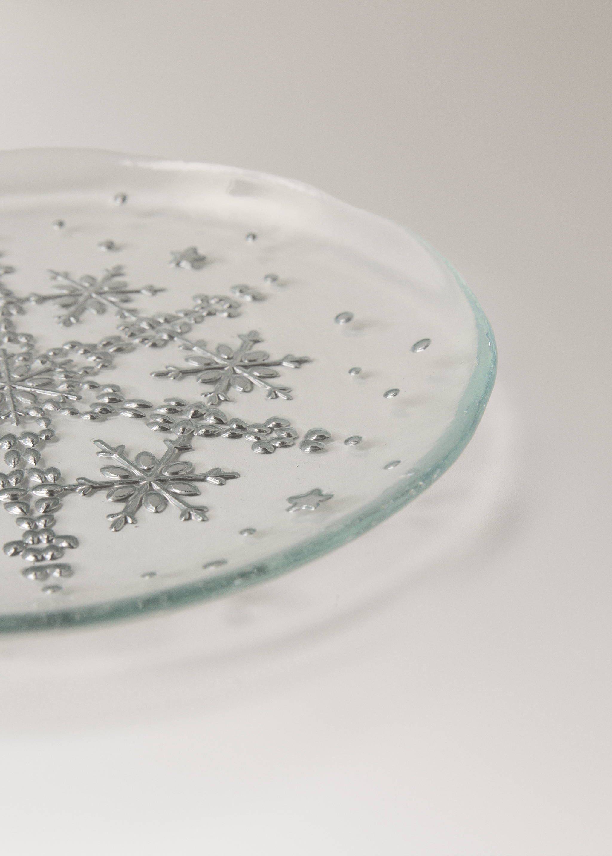 Dessertteller aus Glas mit Schneeflockenmotiv - Detail des Artikels 2