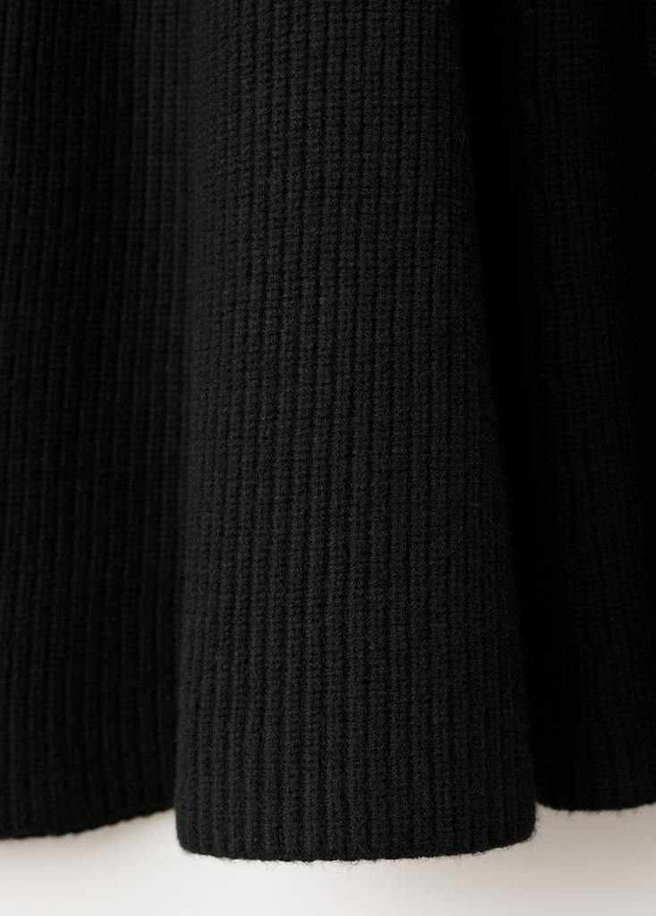 Ribbed knitted A-line dress — Black