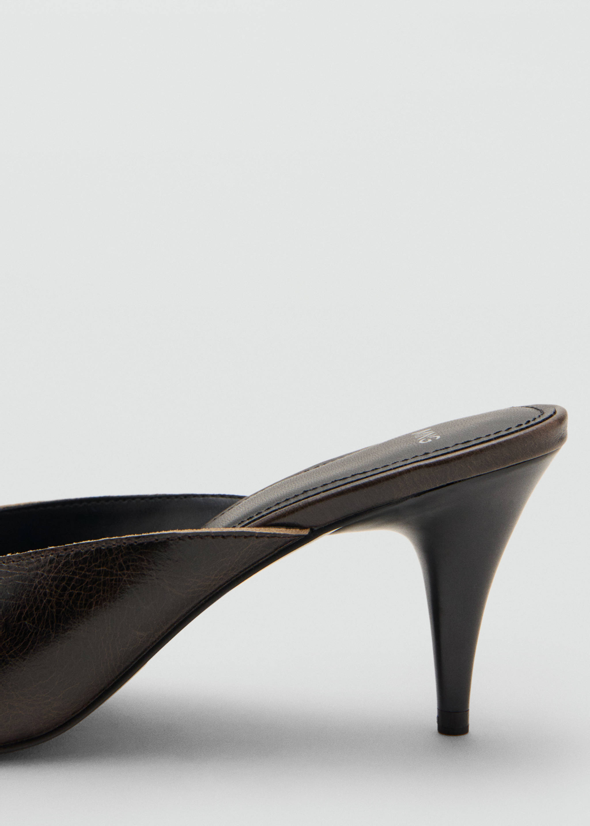 Leather high-heeled sandals with bow - Details of the article 1