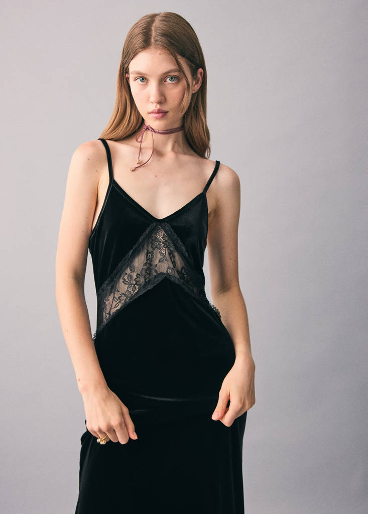 Long lace dress — Black