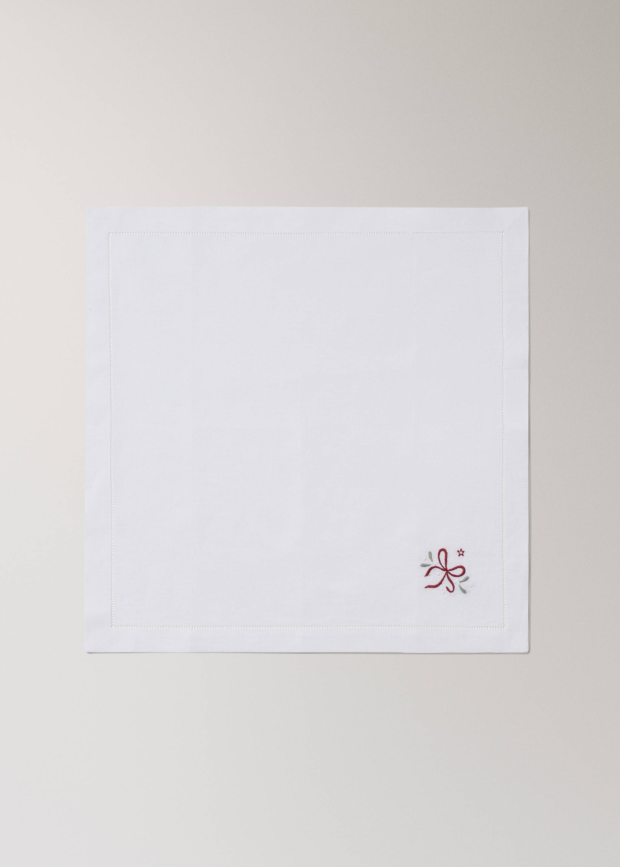 Božićnei ubrusi s vezom i mašnom - Artikl bez modela