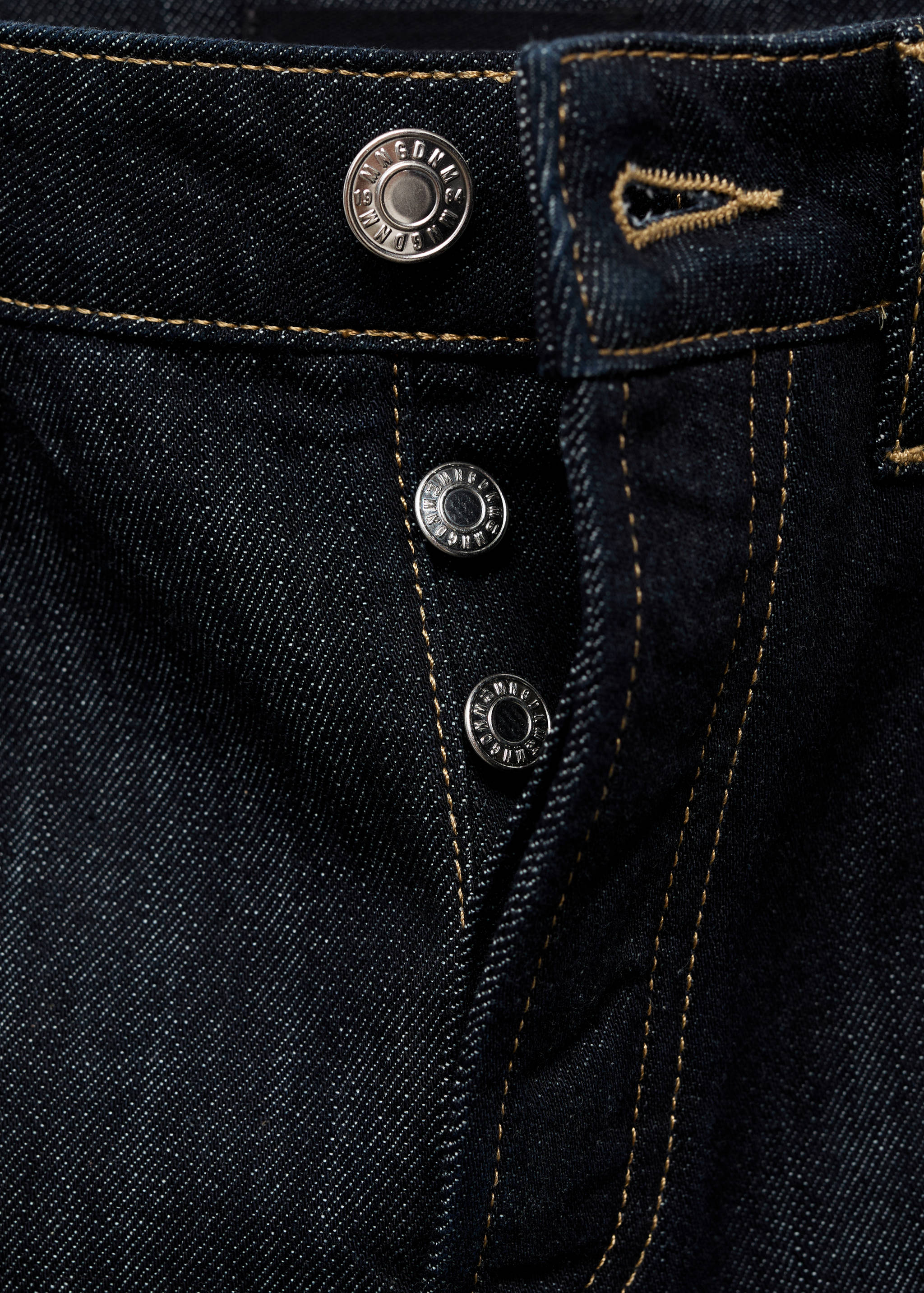 Wide leg jeans with buttons - Details of the article 8