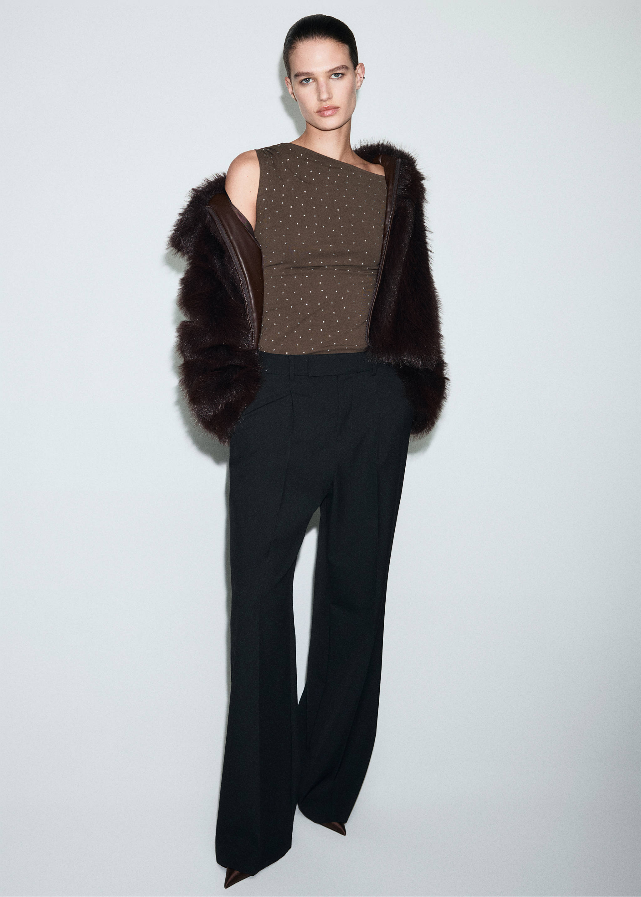 Asymmetrical top with rhinestones - General plane