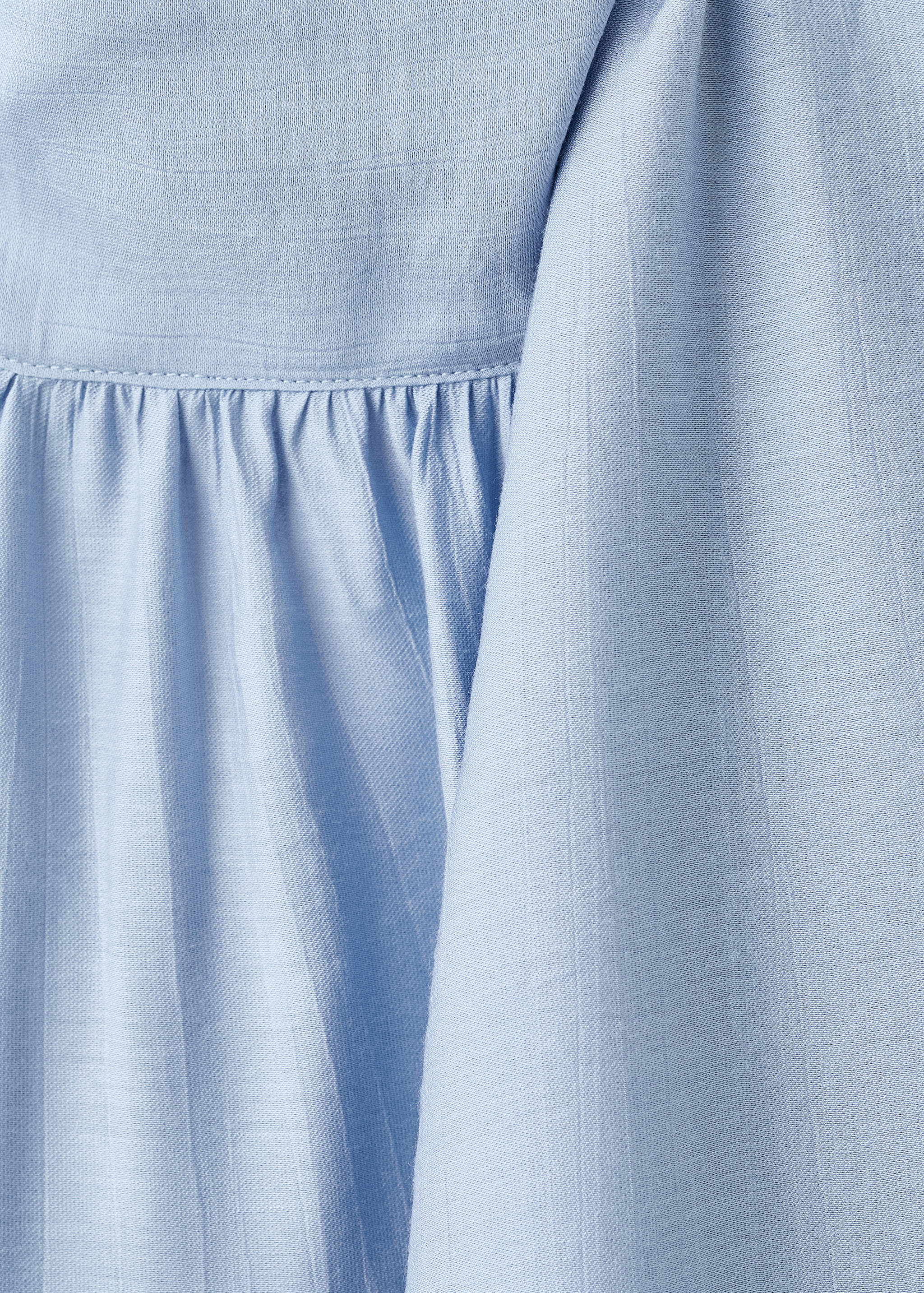 Blusa com textura e echarpe - Pormenor do artigo 8