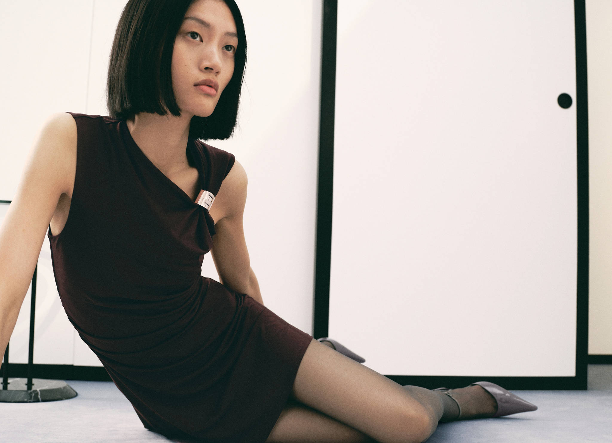 Fine-knit dress with metallic detail - Details of the article 2