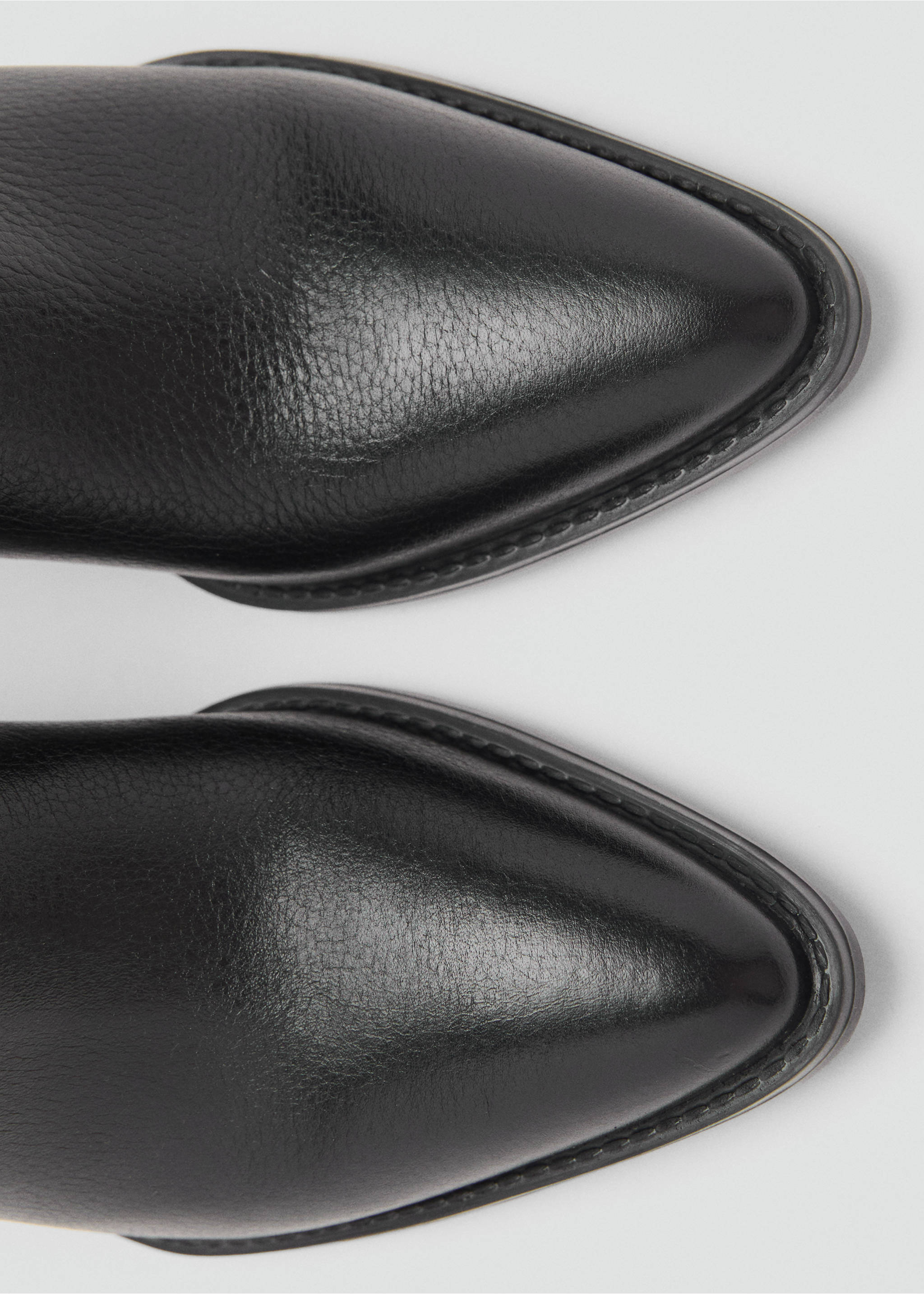 Bottine bout en cuir - Détail de l'article 2, Noir. Ref: 17077804-00.