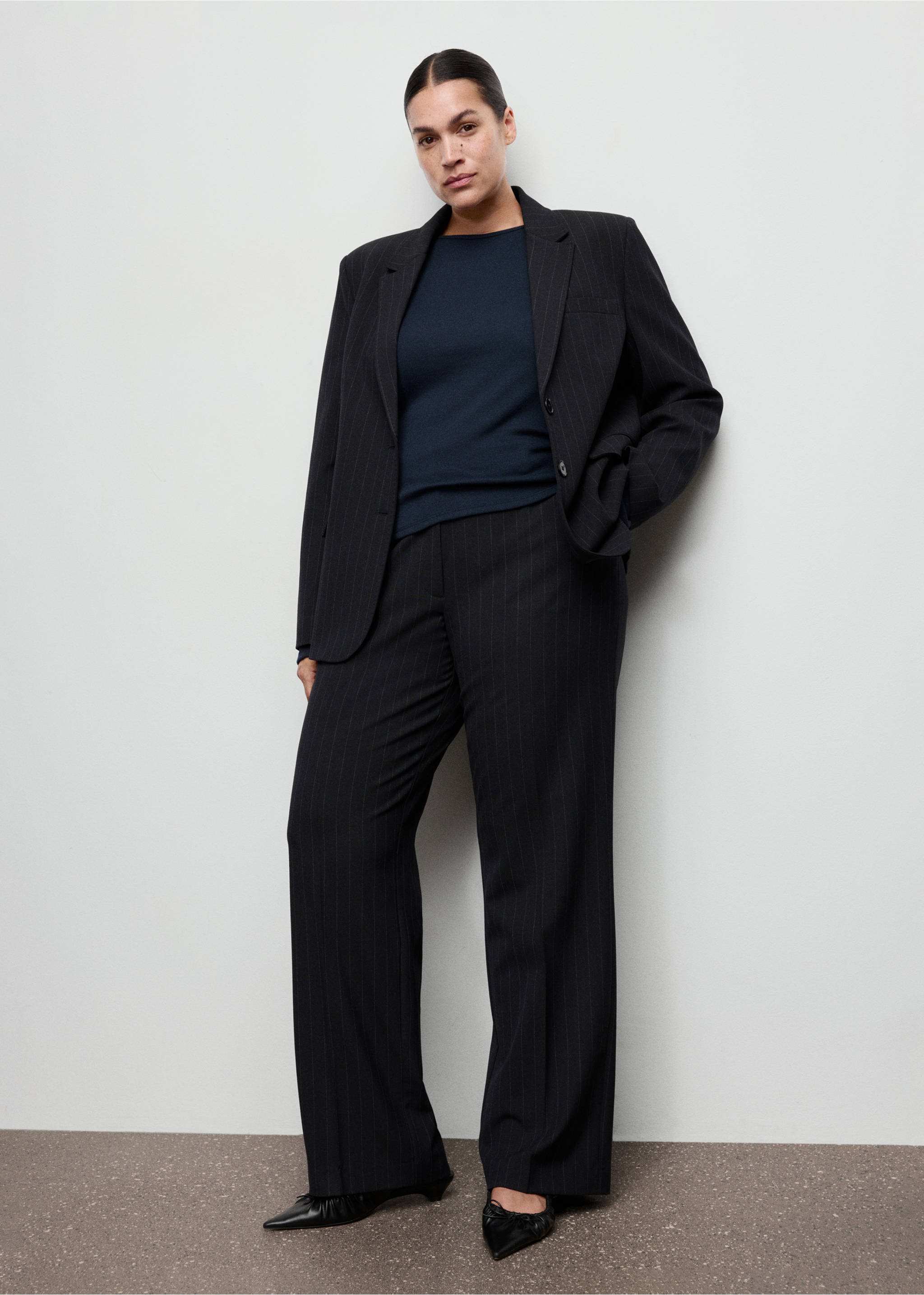 Ribbed long-sleeved t-shirt - Details of the article 3, Night Blue. Ref: 17077807-00.