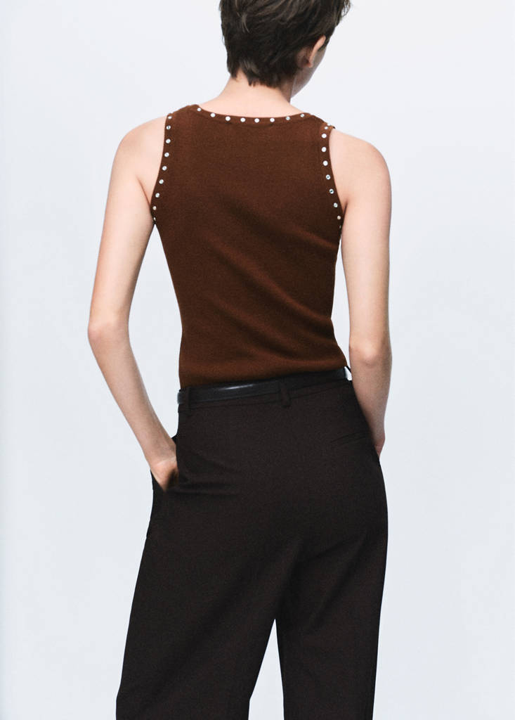 Knitted top with studs — Brown