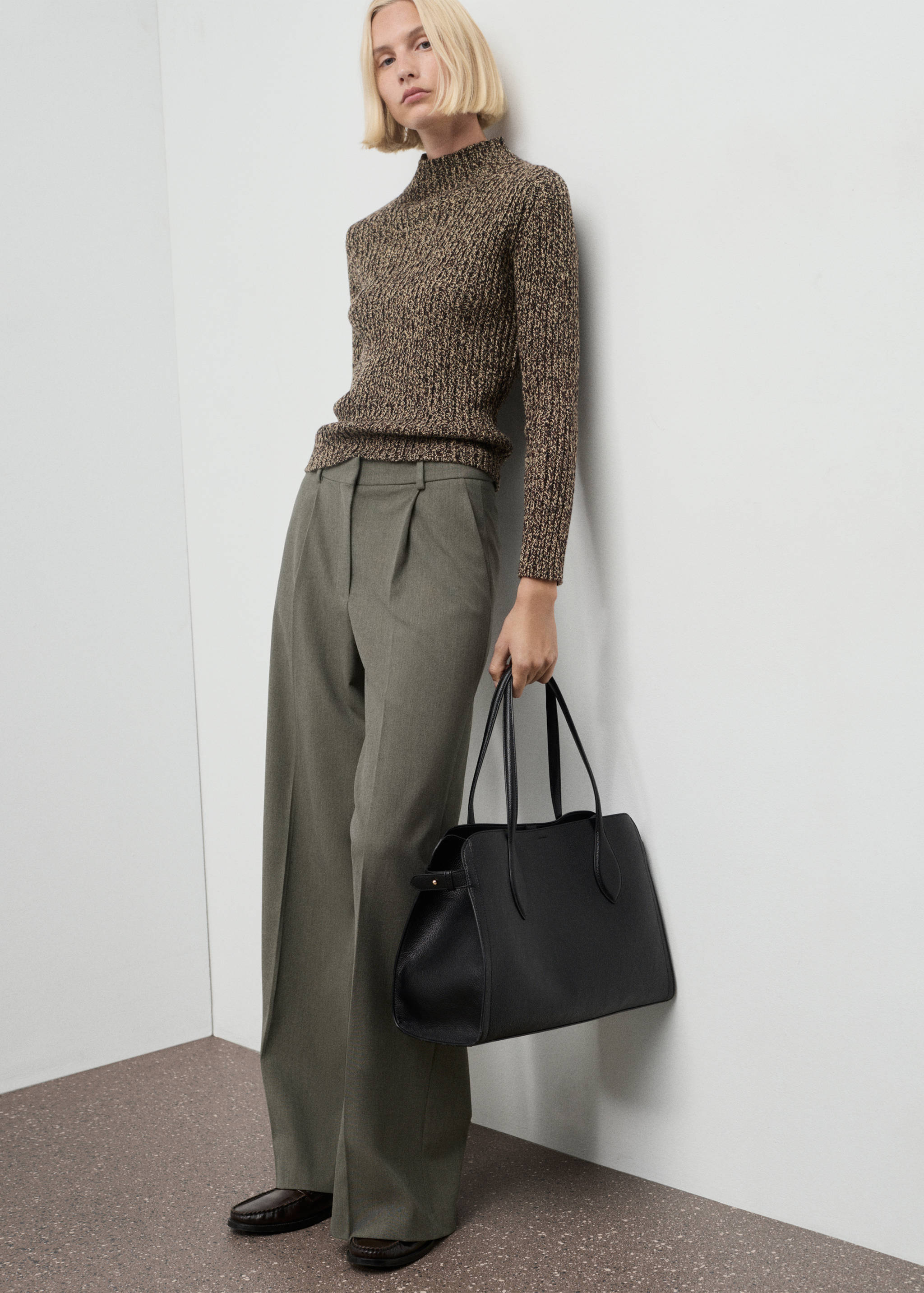 Pleated straight-leg suit trousers - Details of the article 2