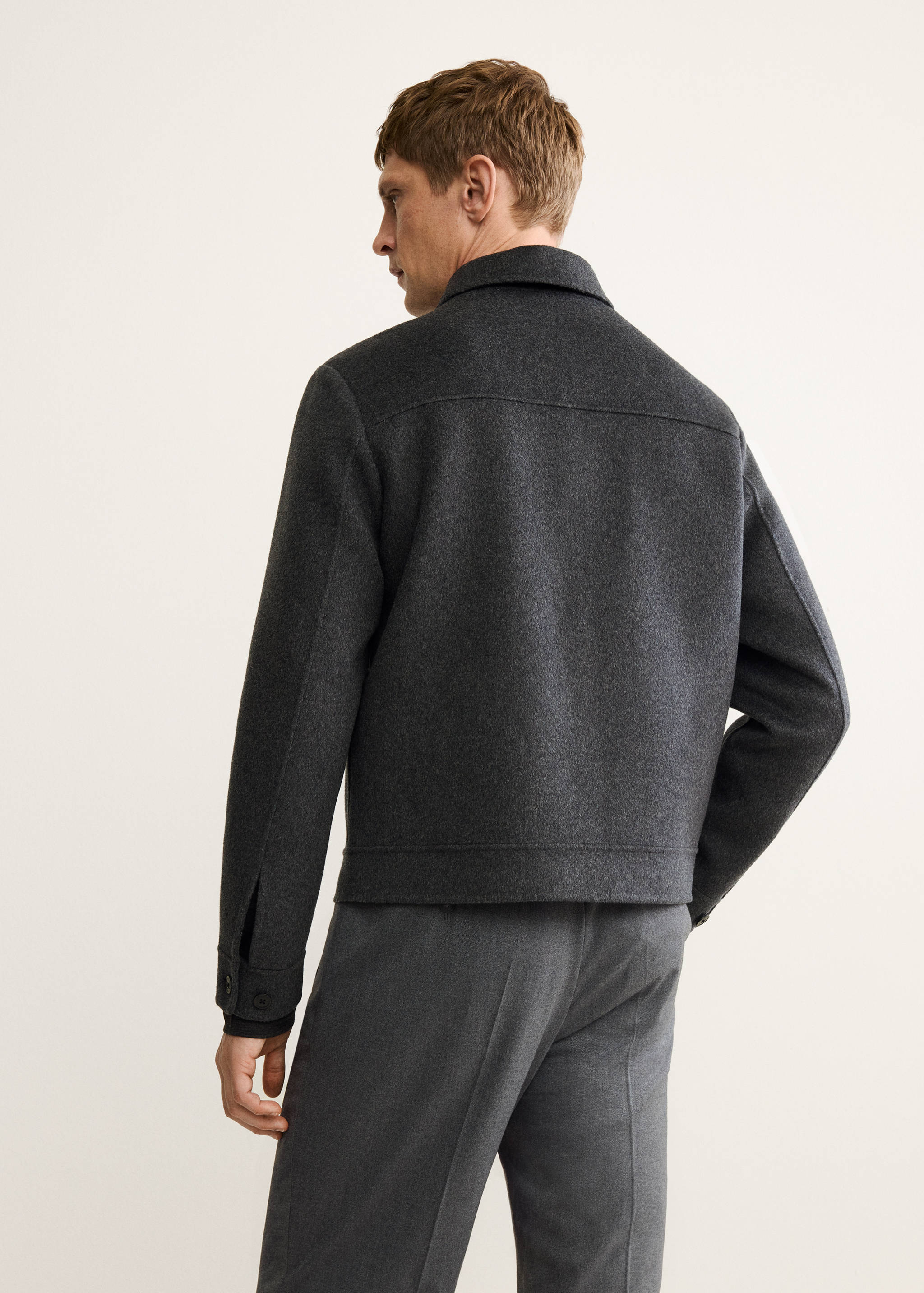 Handmade wool jacket with pockets - Reverse of the article