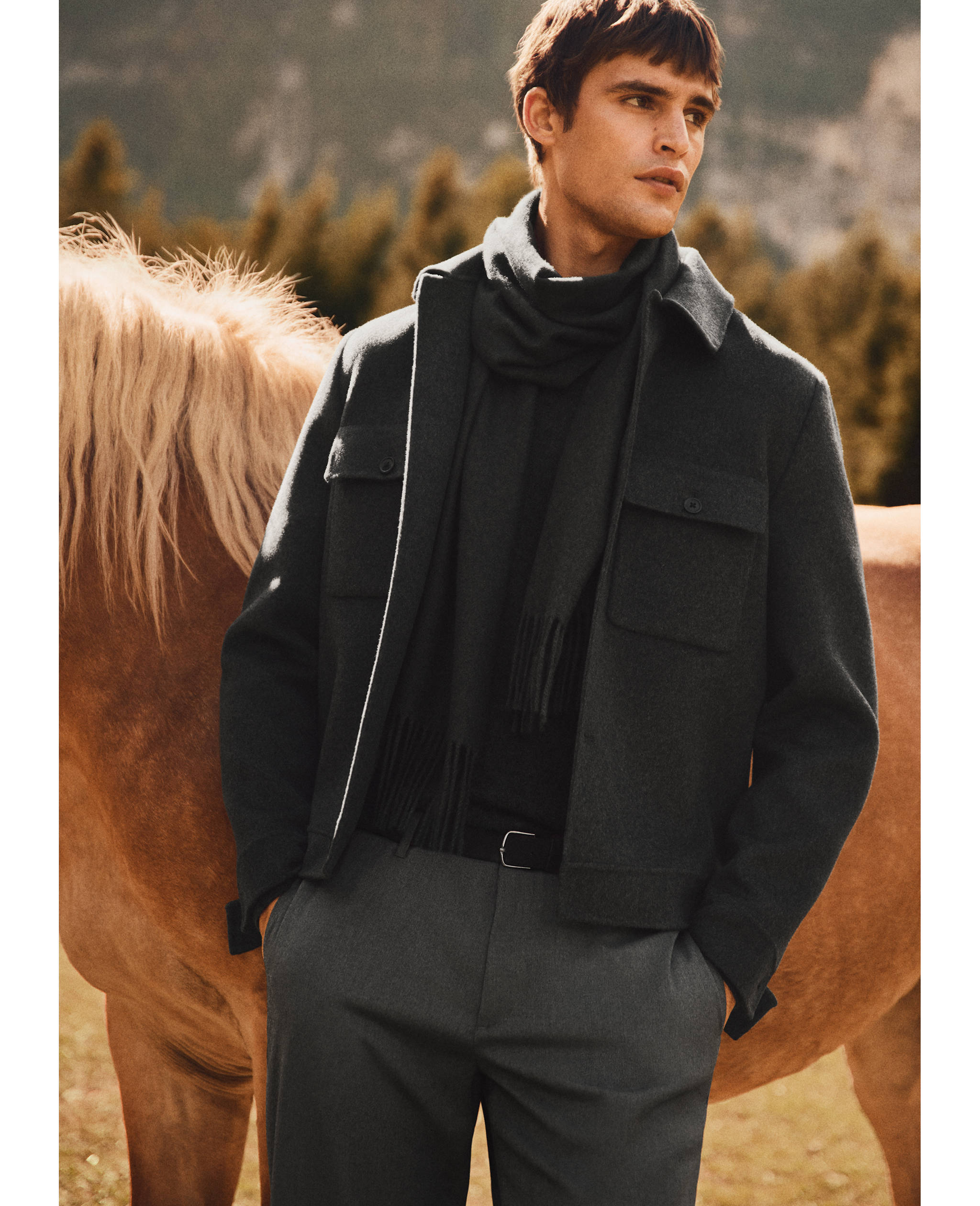 Handmade wool jacket with pockets - Details of the article 3