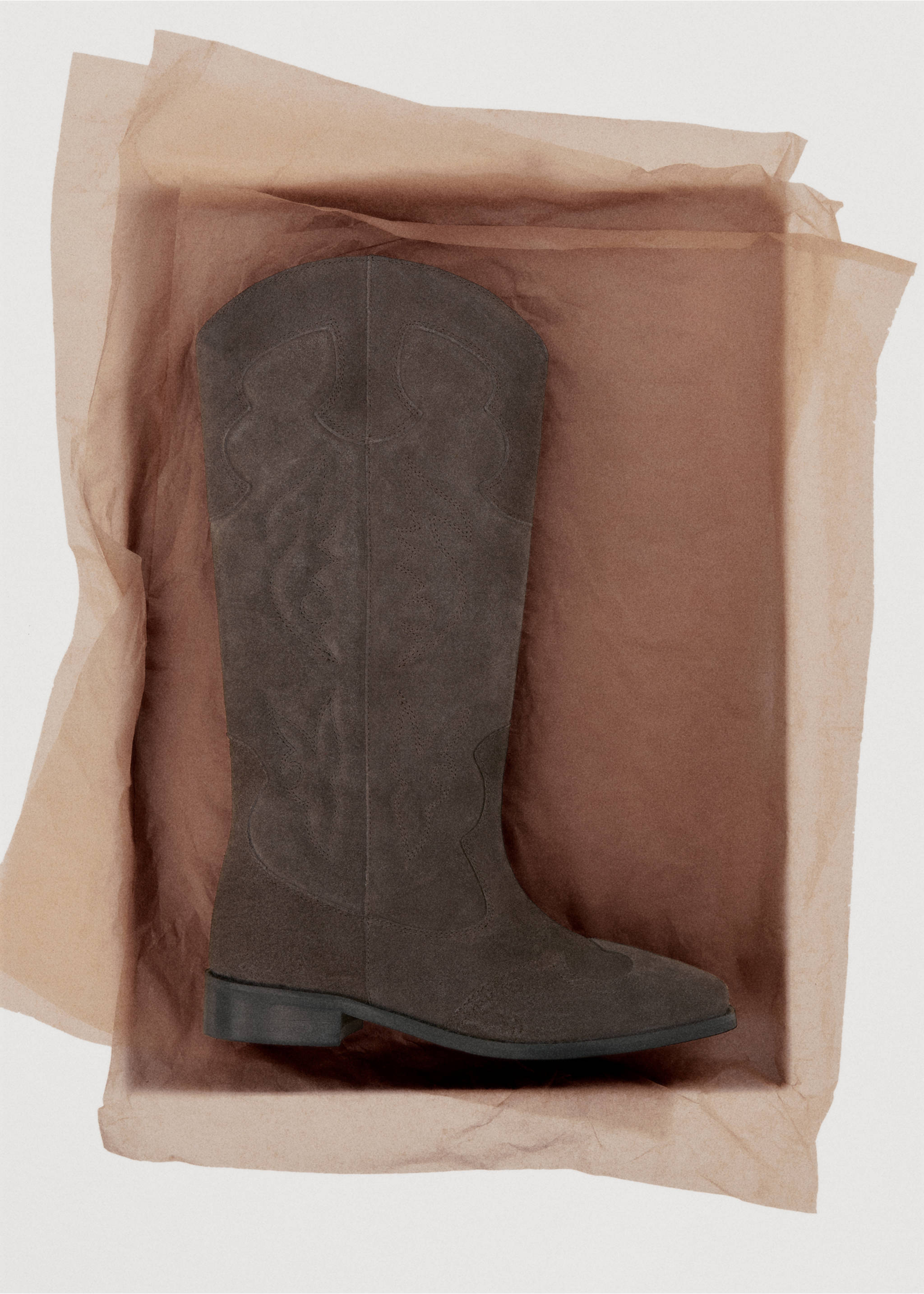 Bota alta pell - Detall de l'article 7, Marró tabac. Ref: 17077893-00.