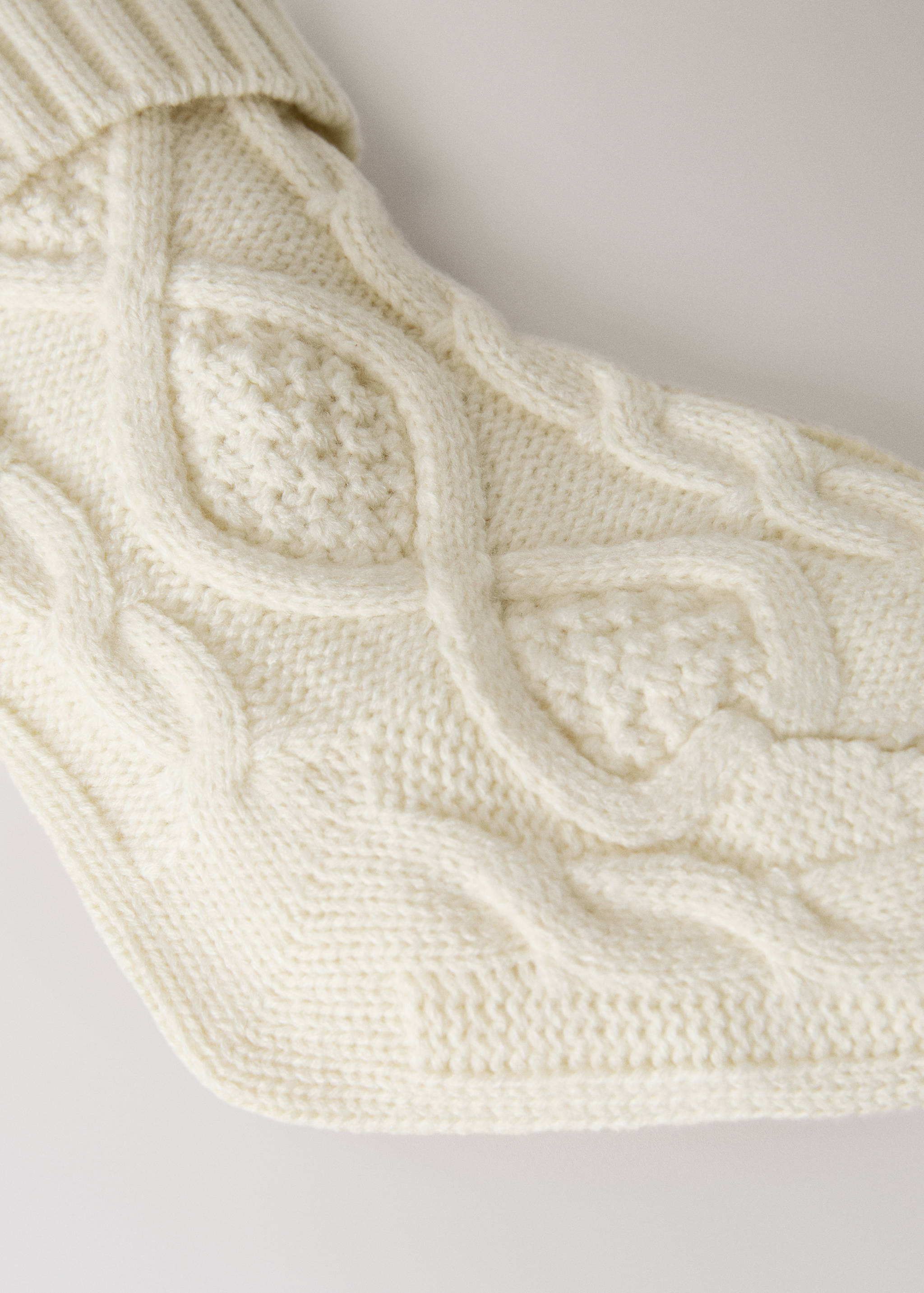 Gebreide kerstsok met kabelpatroon - Detail van het artikel 1