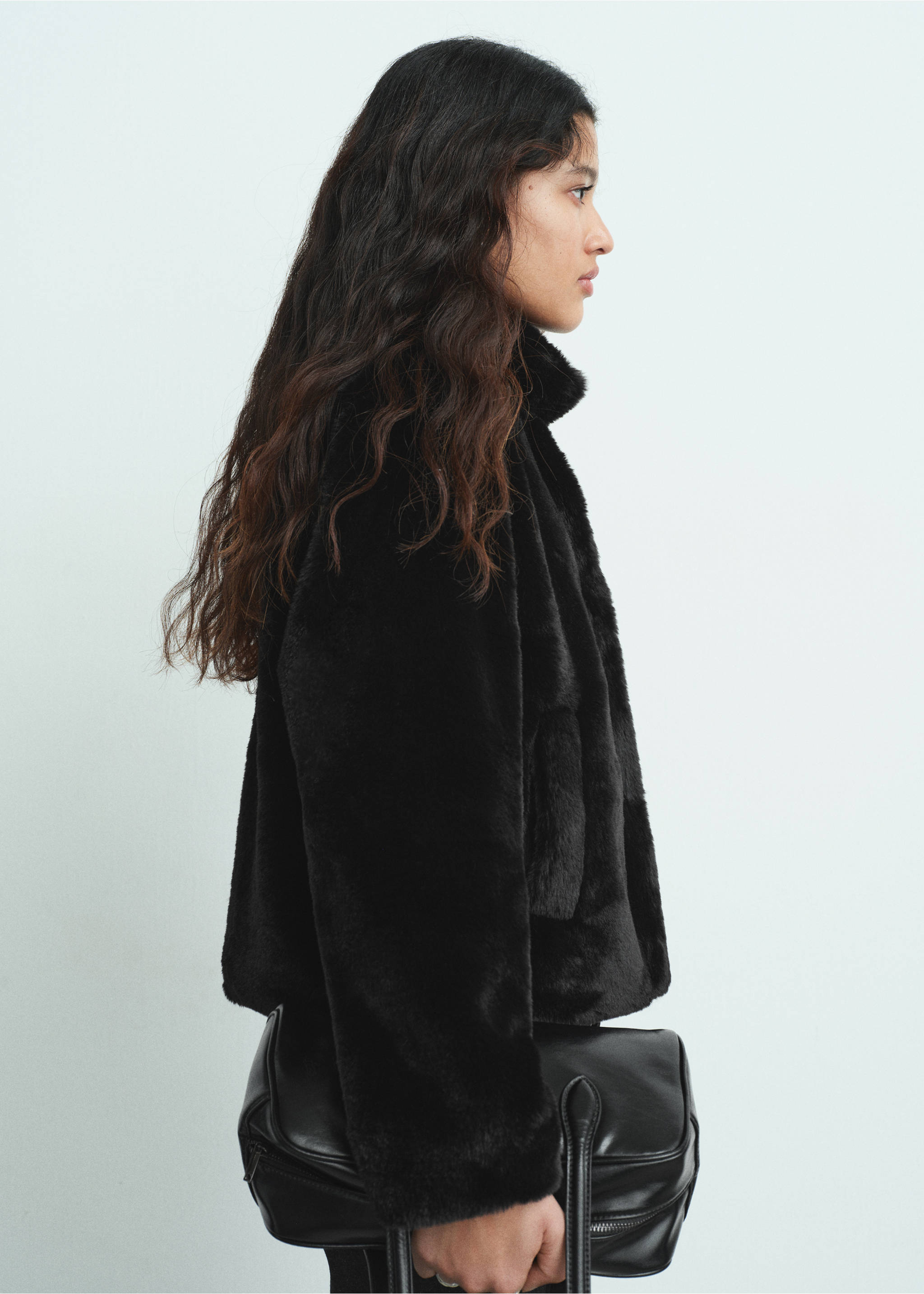 Куртка из искусственного меха - Средний план, Черный. Ref: 17077903-00.