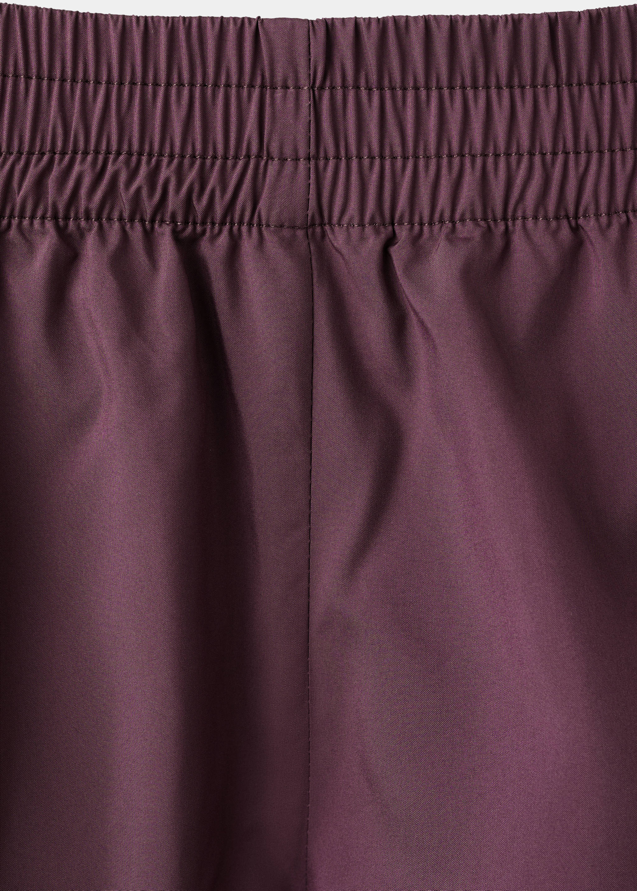 Shorts with contrasting stripes - Details of the article 8