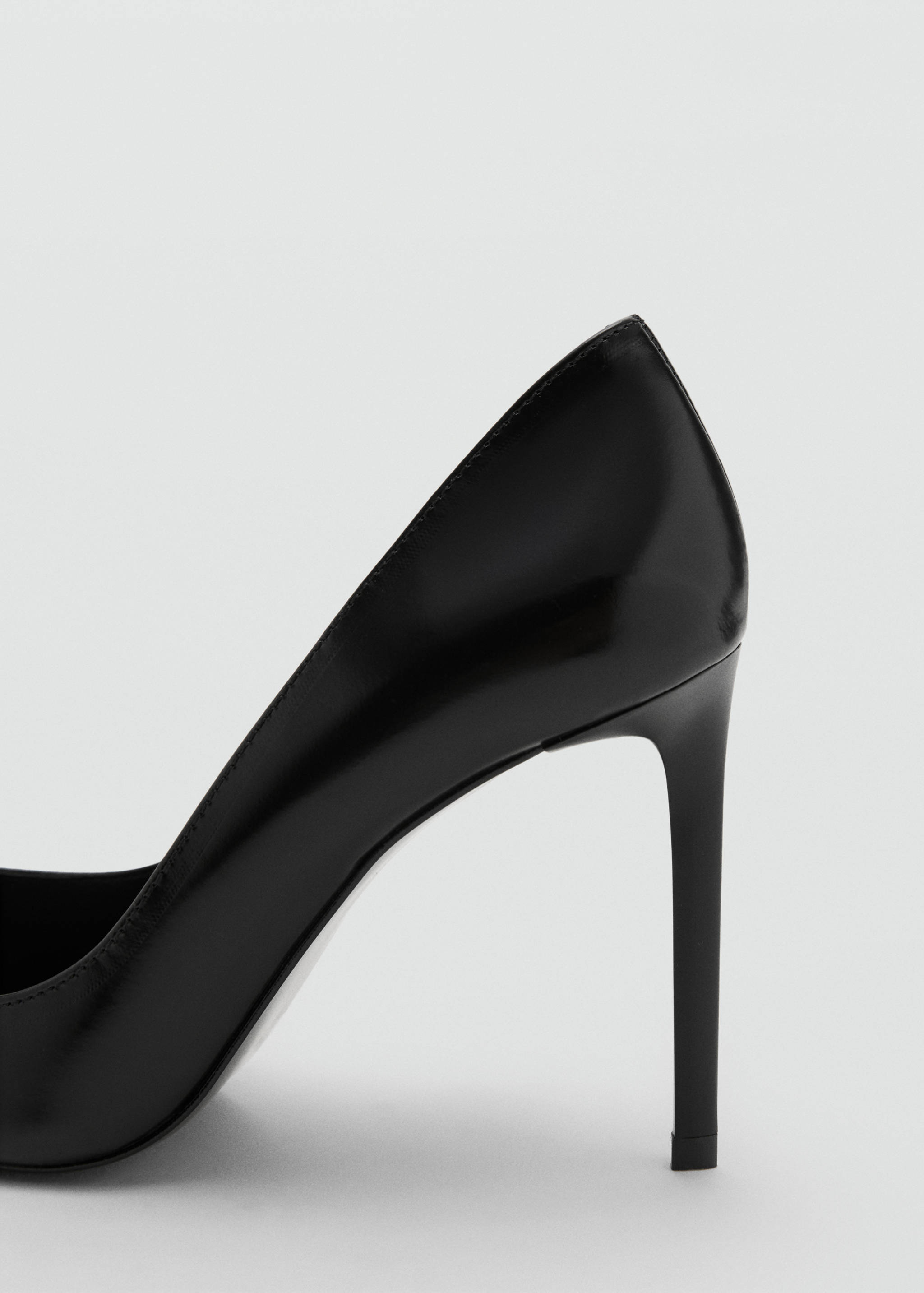 Pointed-toe leather heeled shoes - Details of the article 1