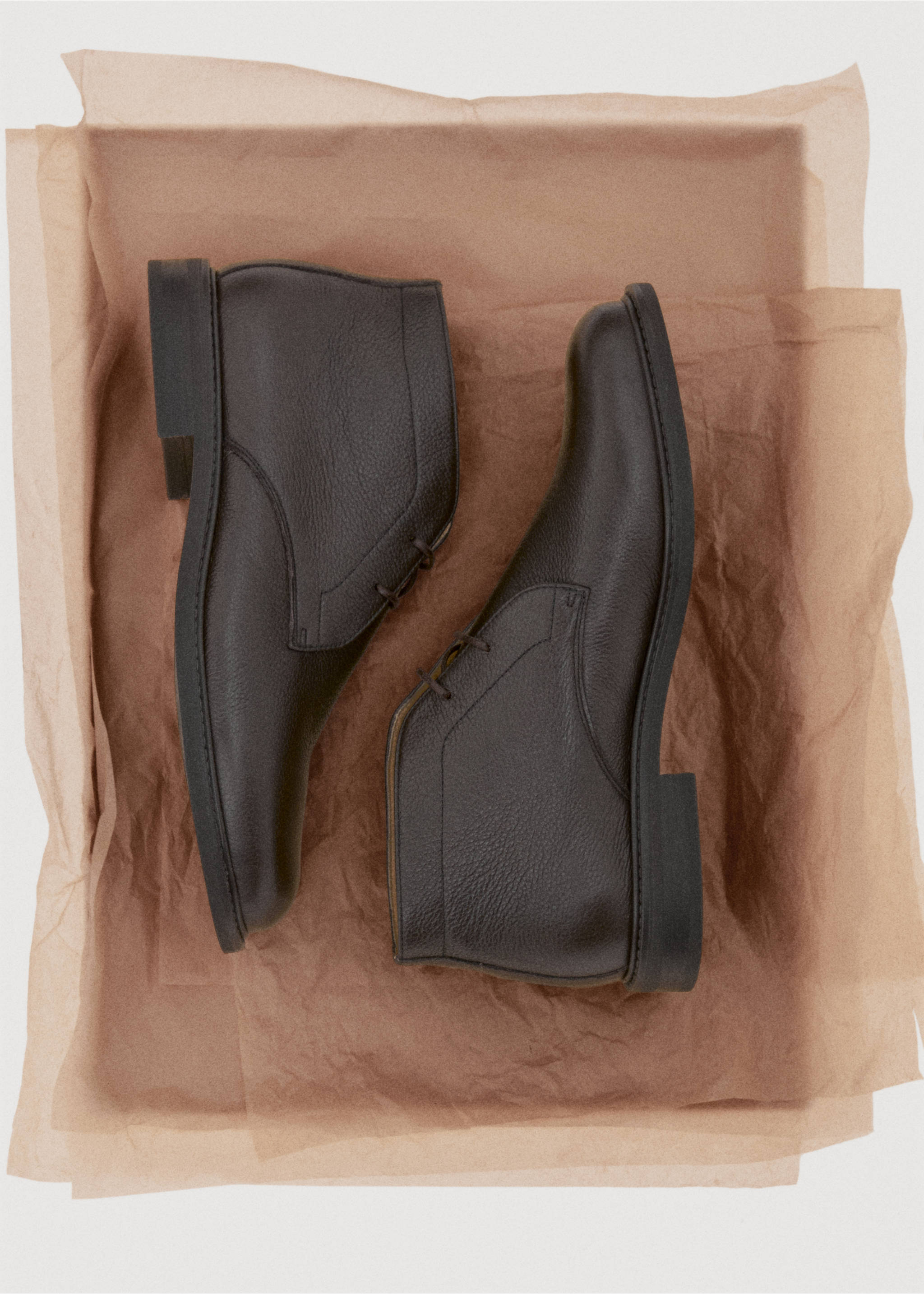 Botín piel cordones - Detalle del artículo 9, Chocolate. Ref: 17077912-00.