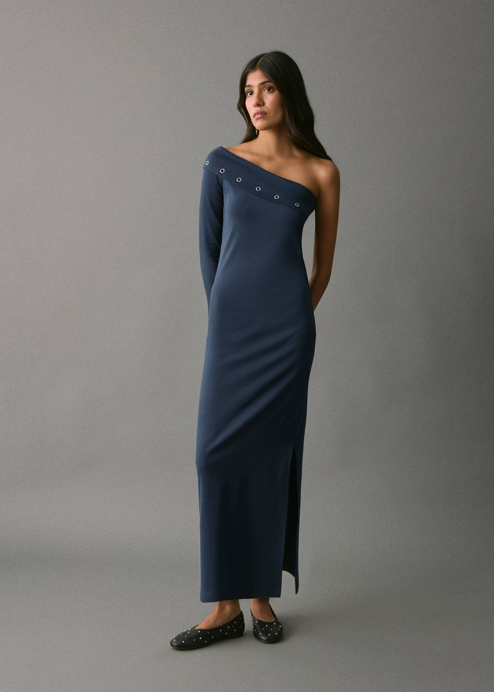 Asymmetrical studded dress - General plane