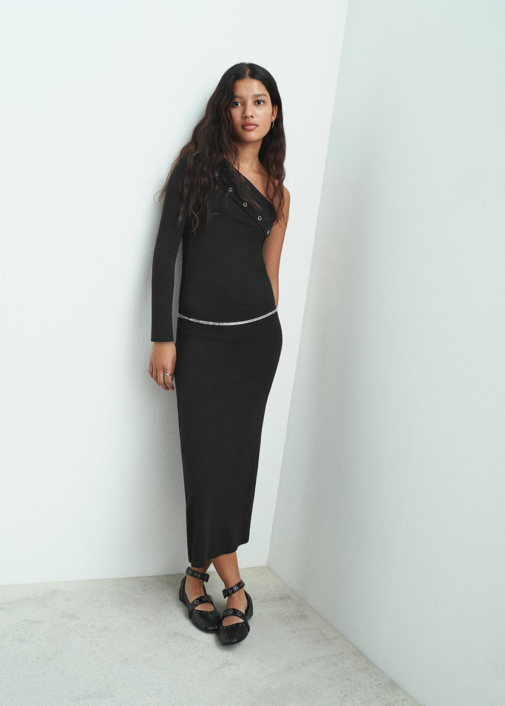 Asymmetrical studded dress - General plane